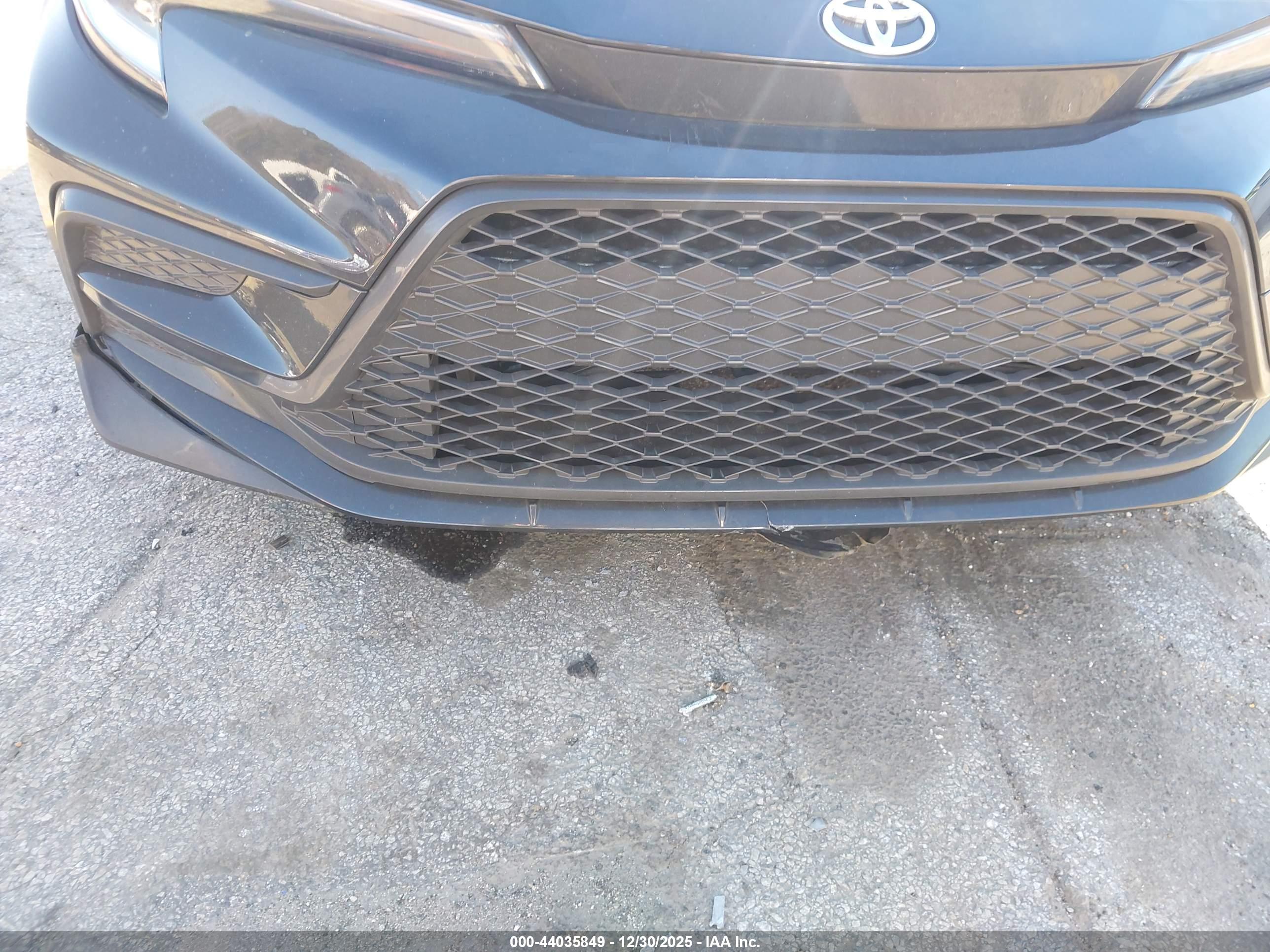 TOYOTA COROLLA image 6