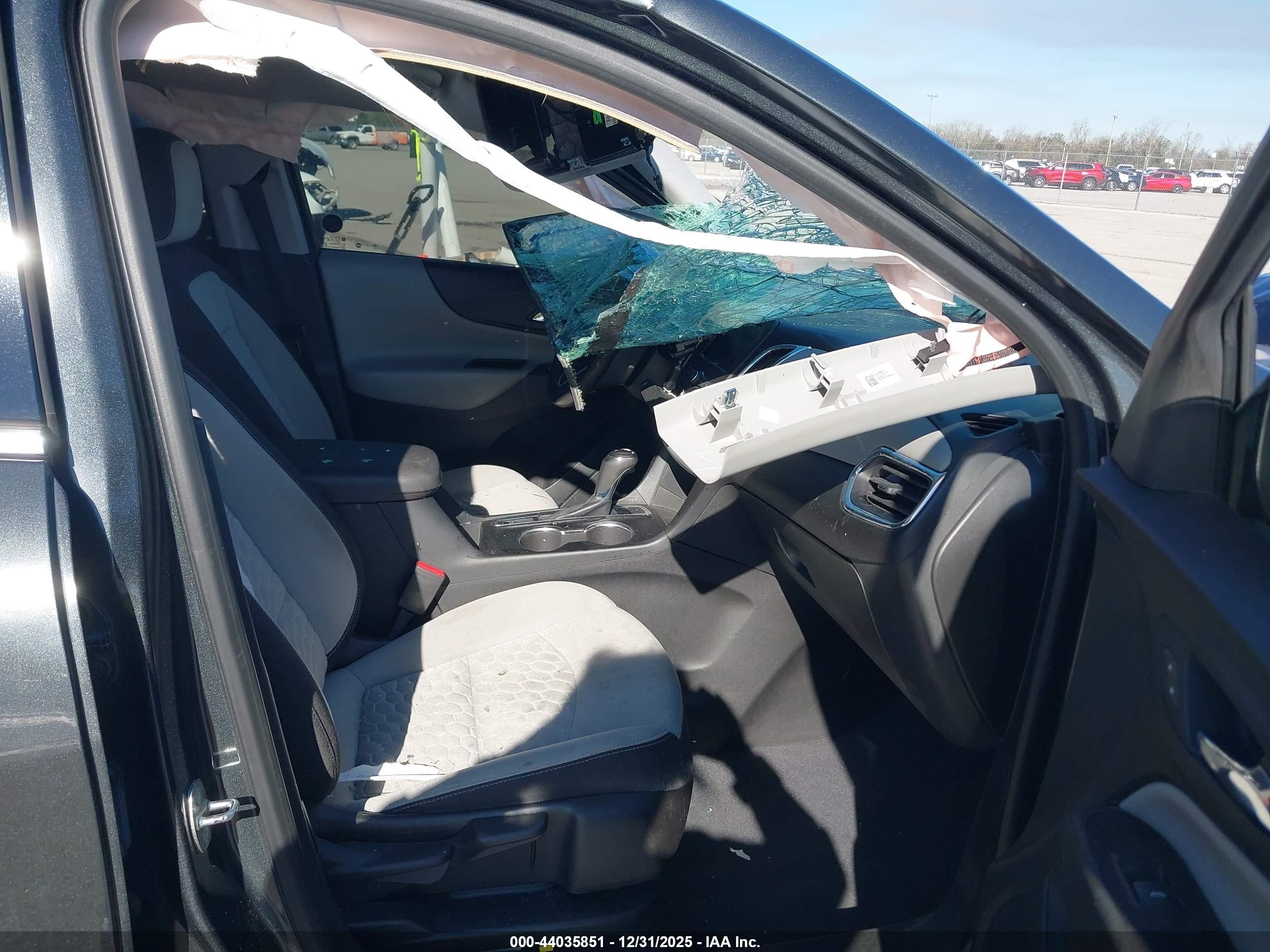 CHEVROLET EQUINOX image 5