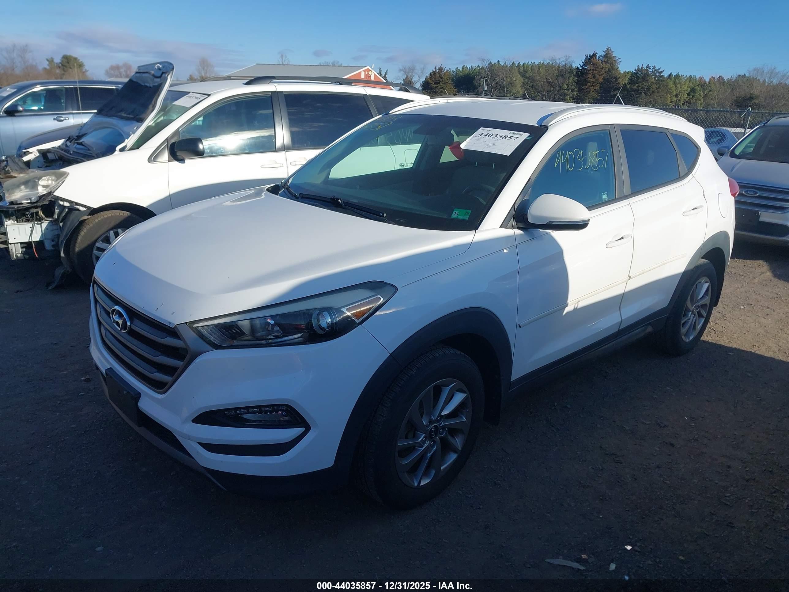 HYUNDAI TUCSON image 2