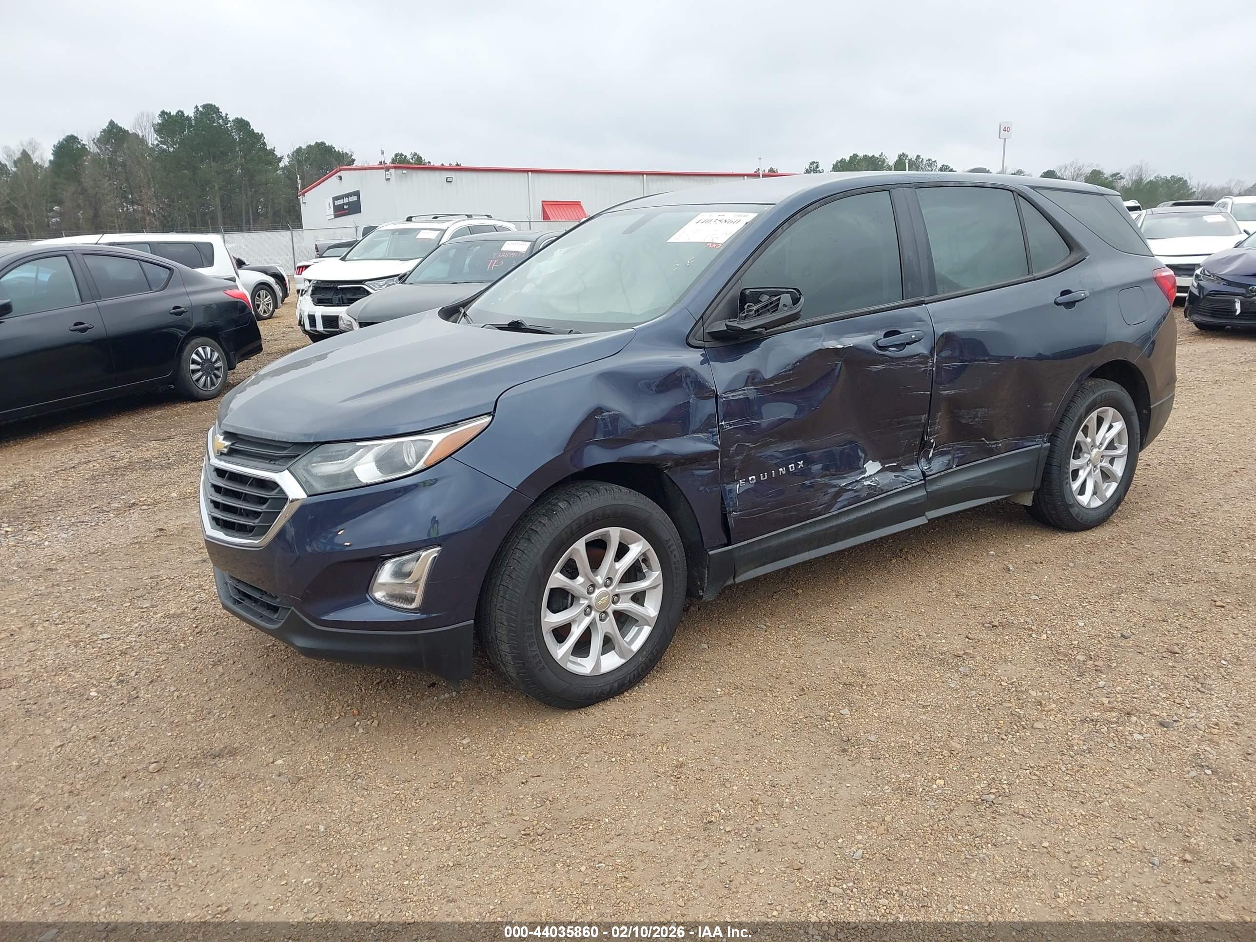 CHEVROLET EQUINOX image 2