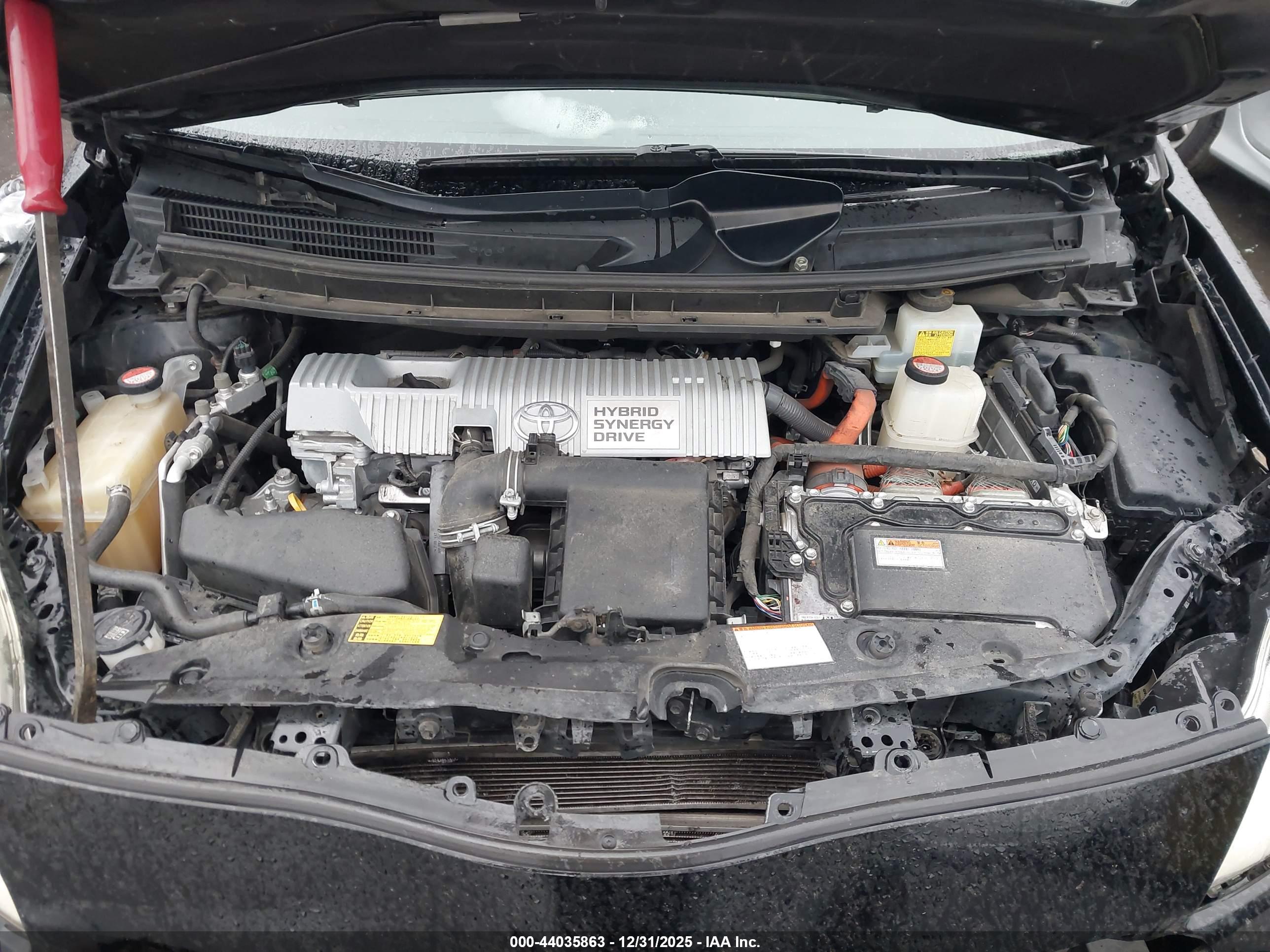 TOYOTA PRIUS image 10