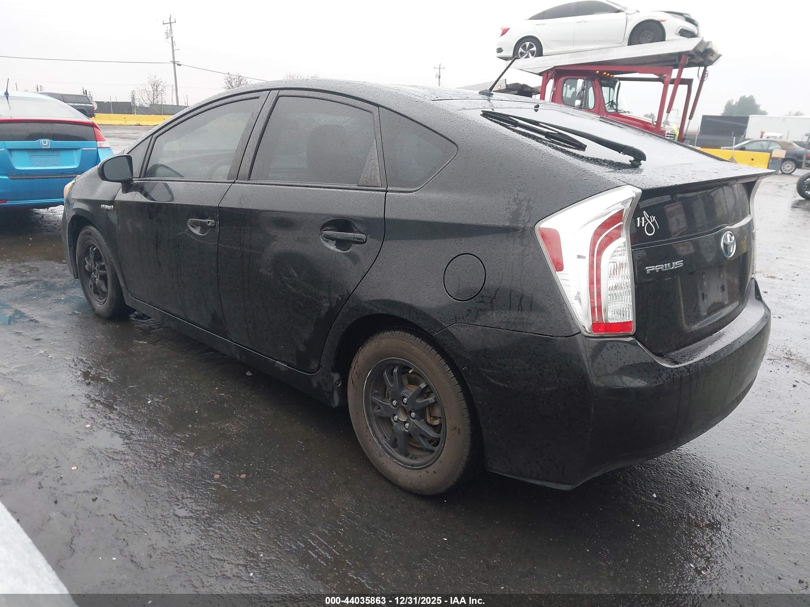 TOYOTA PRIUS image 3