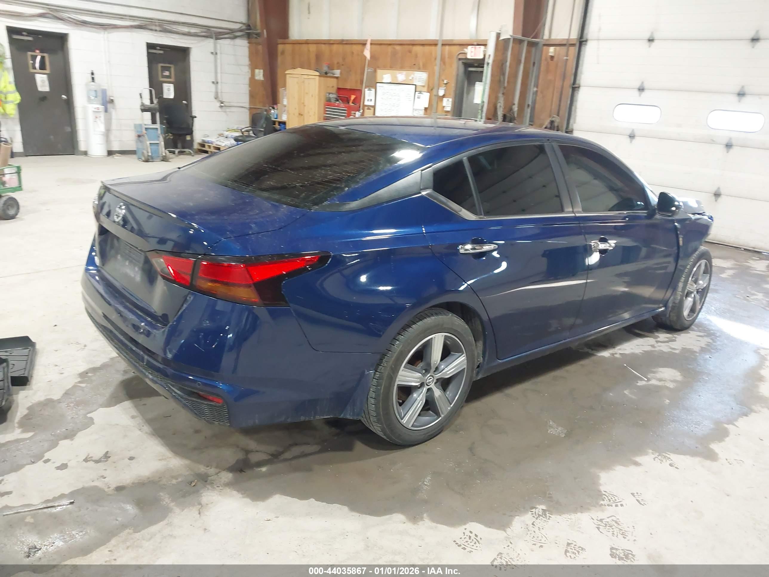 NISSAN ALTIMA image 4