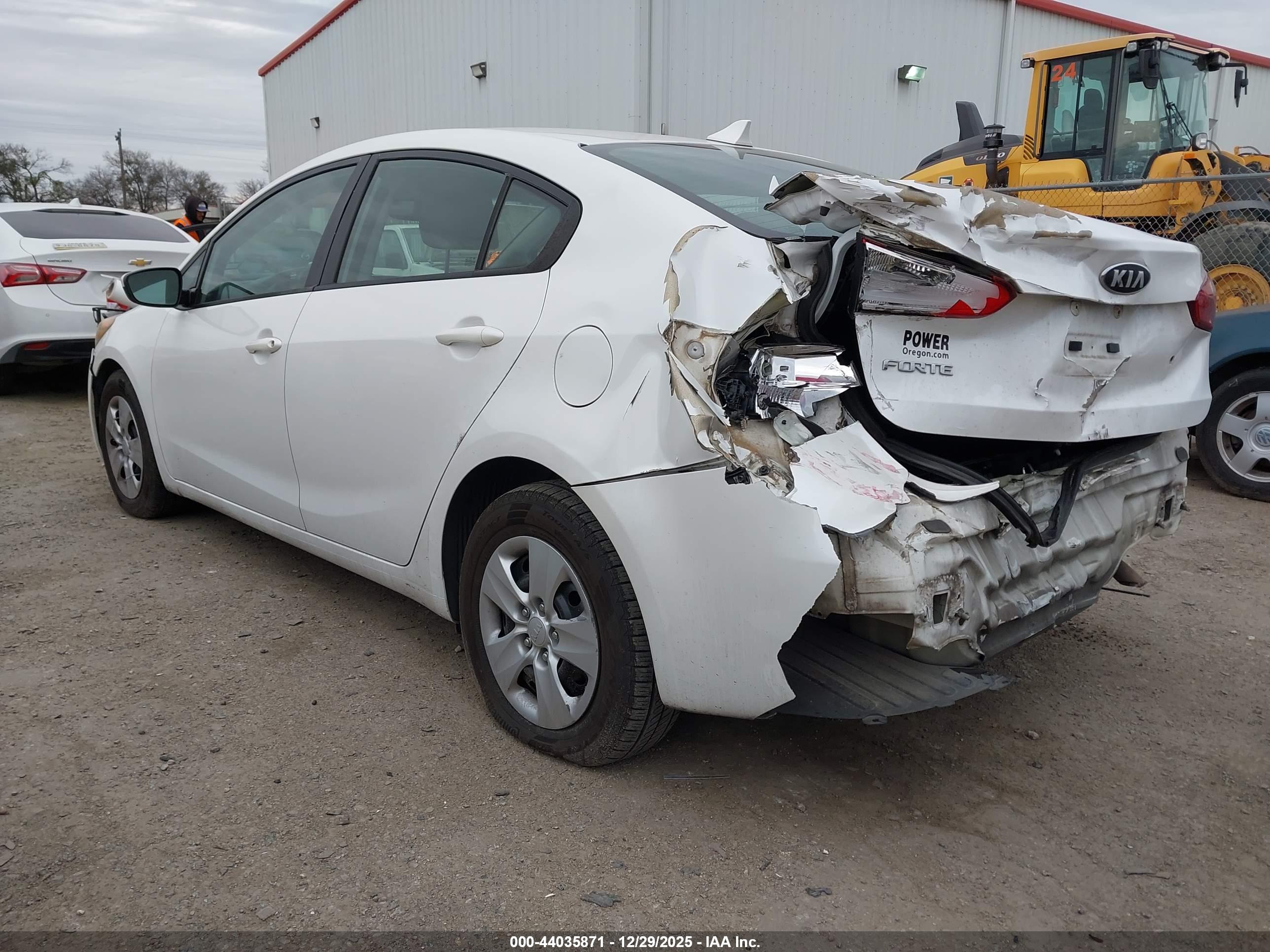 KIA FORTE image 3
