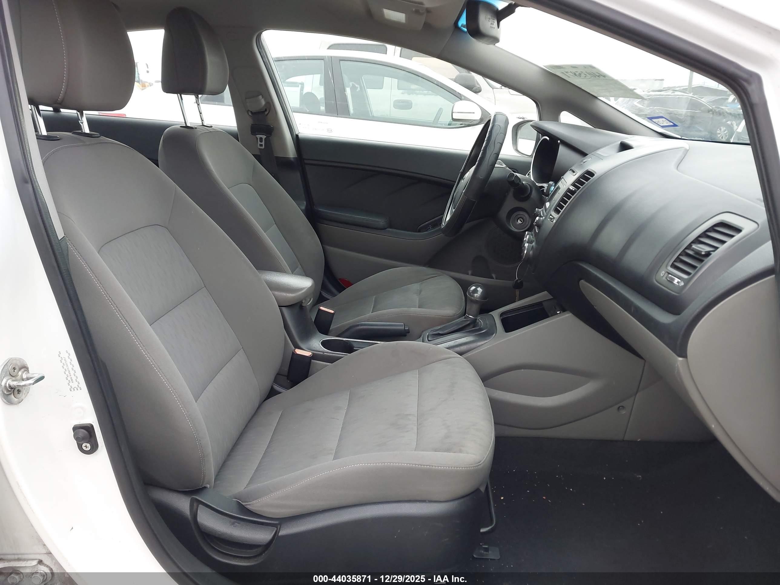 KIA FORTE image 5