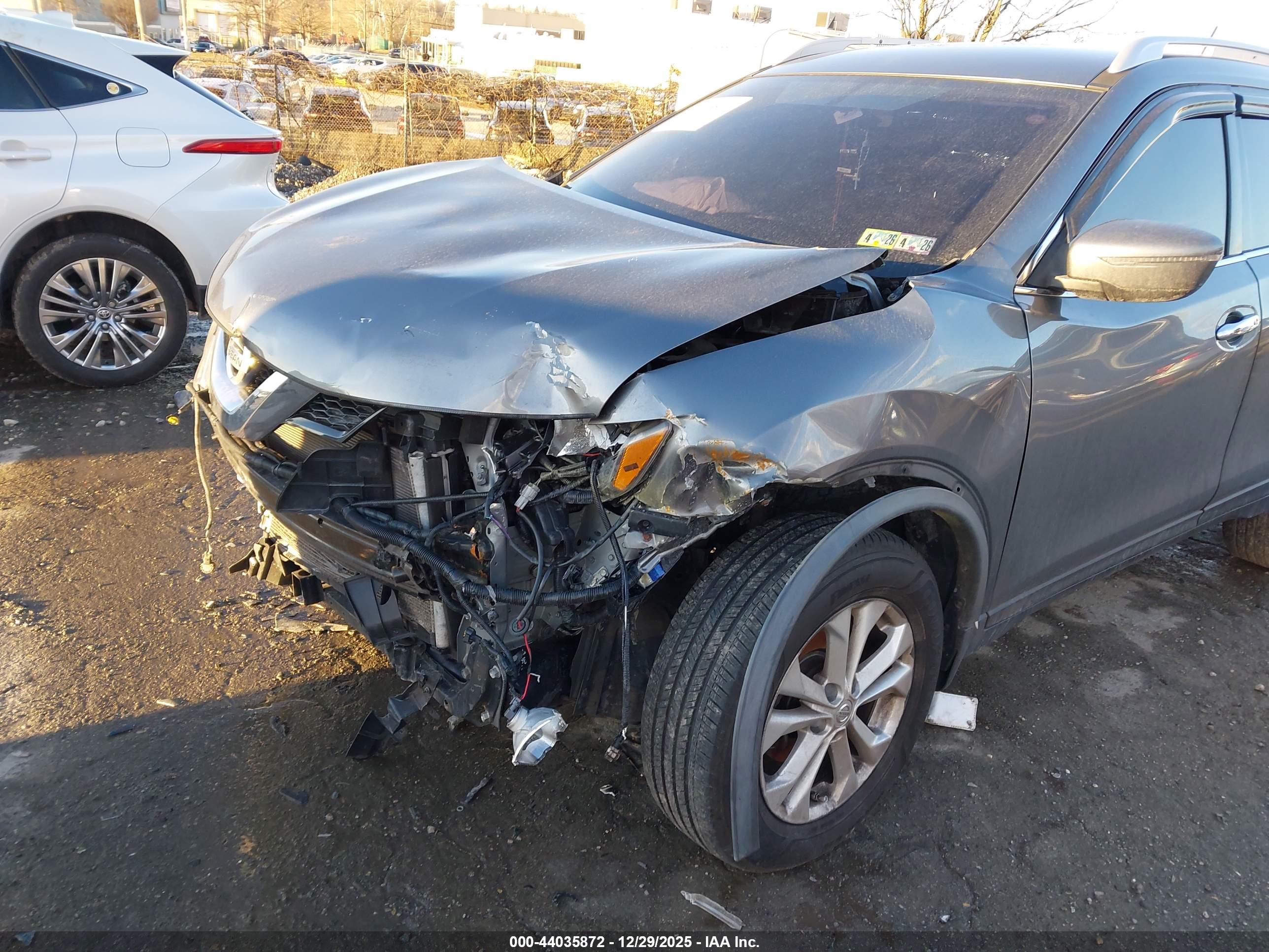 NISSAN ROGUE image 6