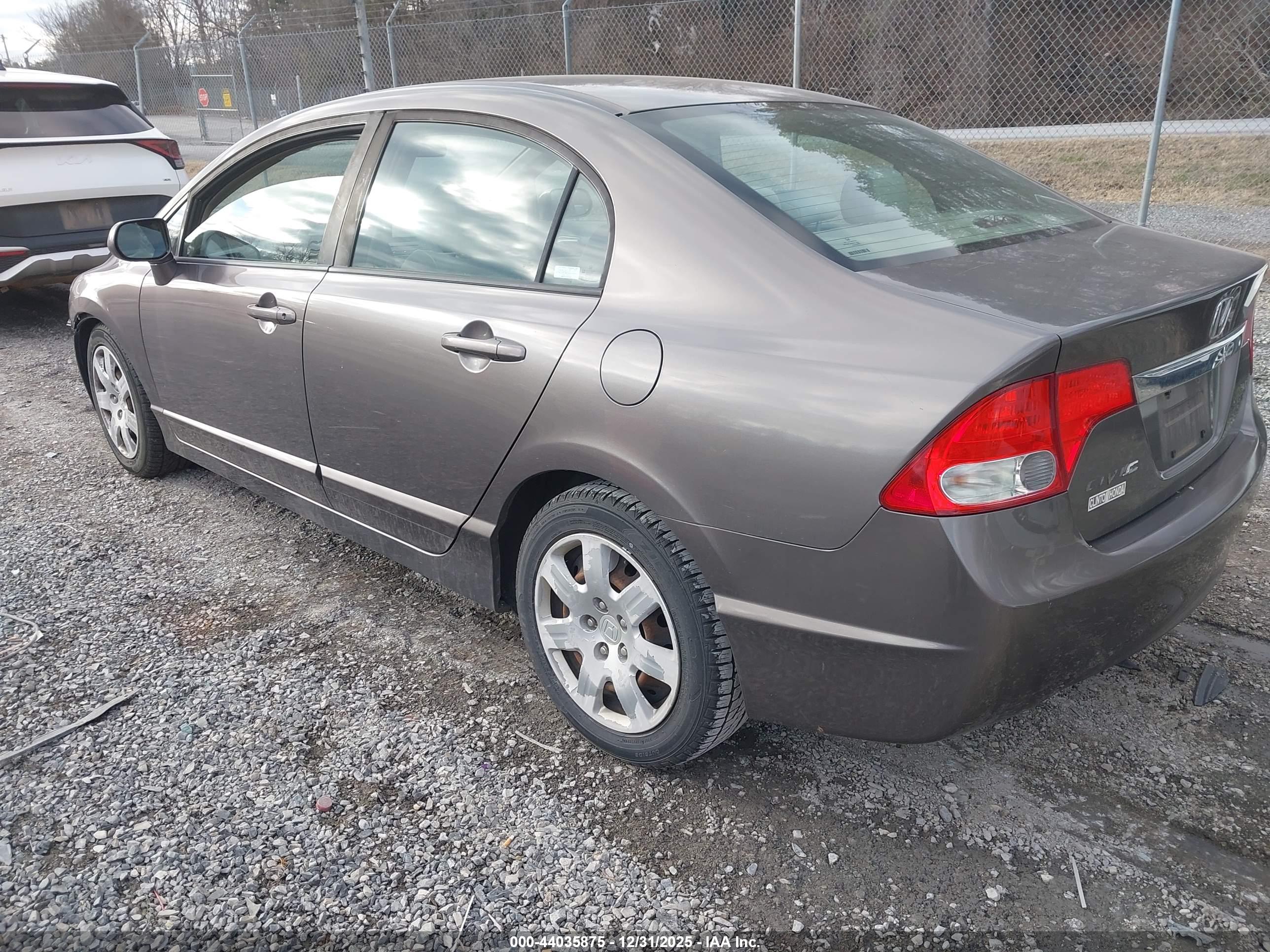 HONDA CIVIC image 3
