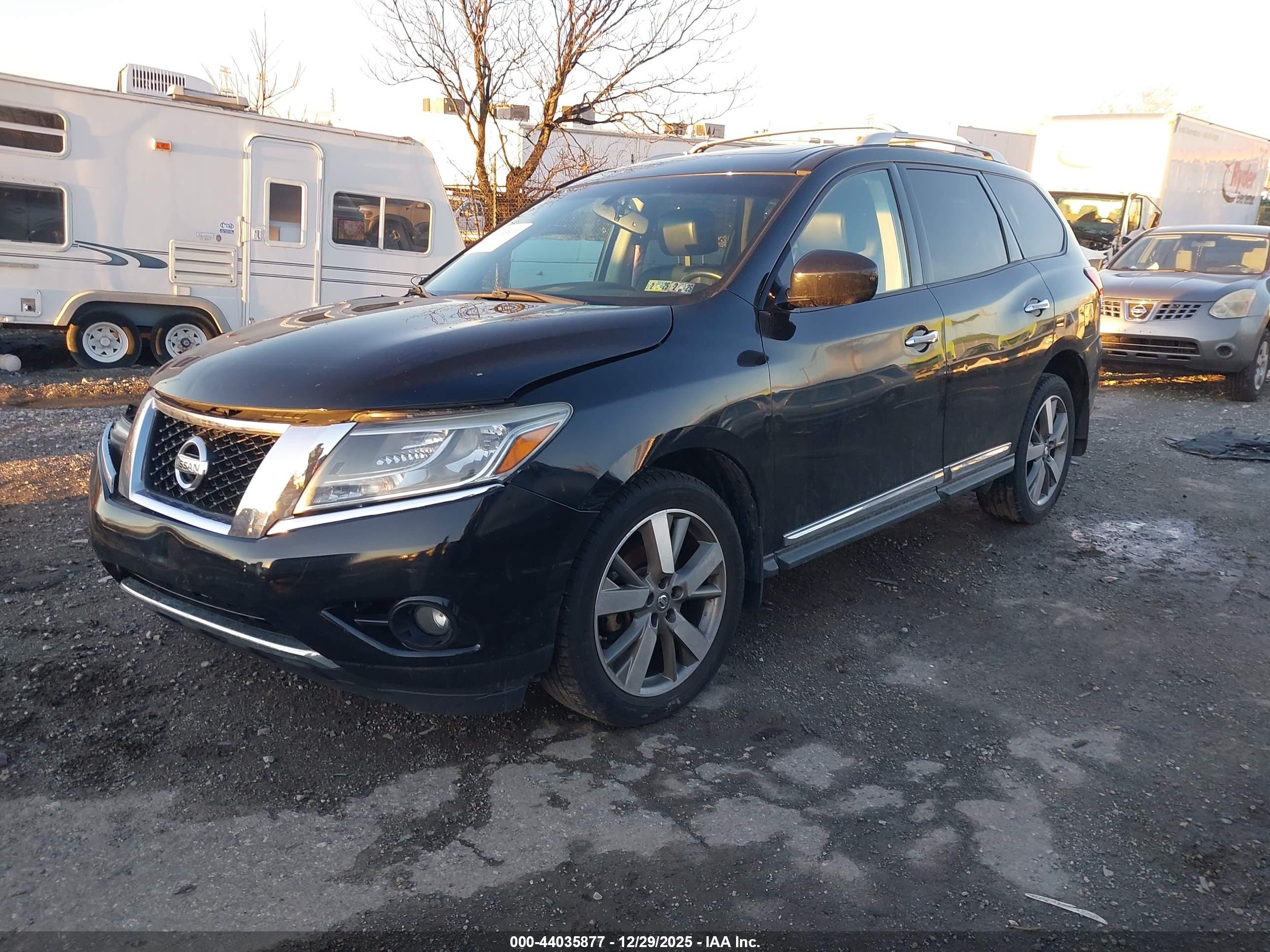 NISSAN PATHFINDER image 2
