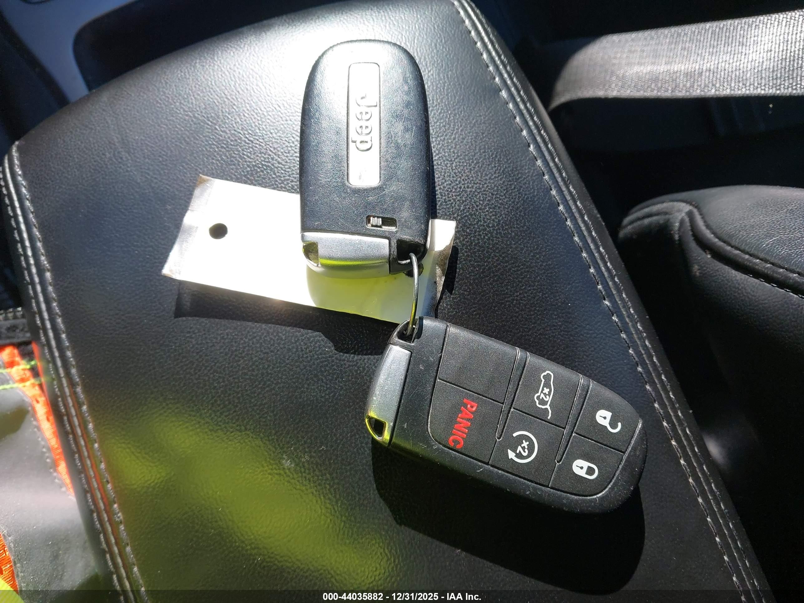 JEEP GRAND image 11