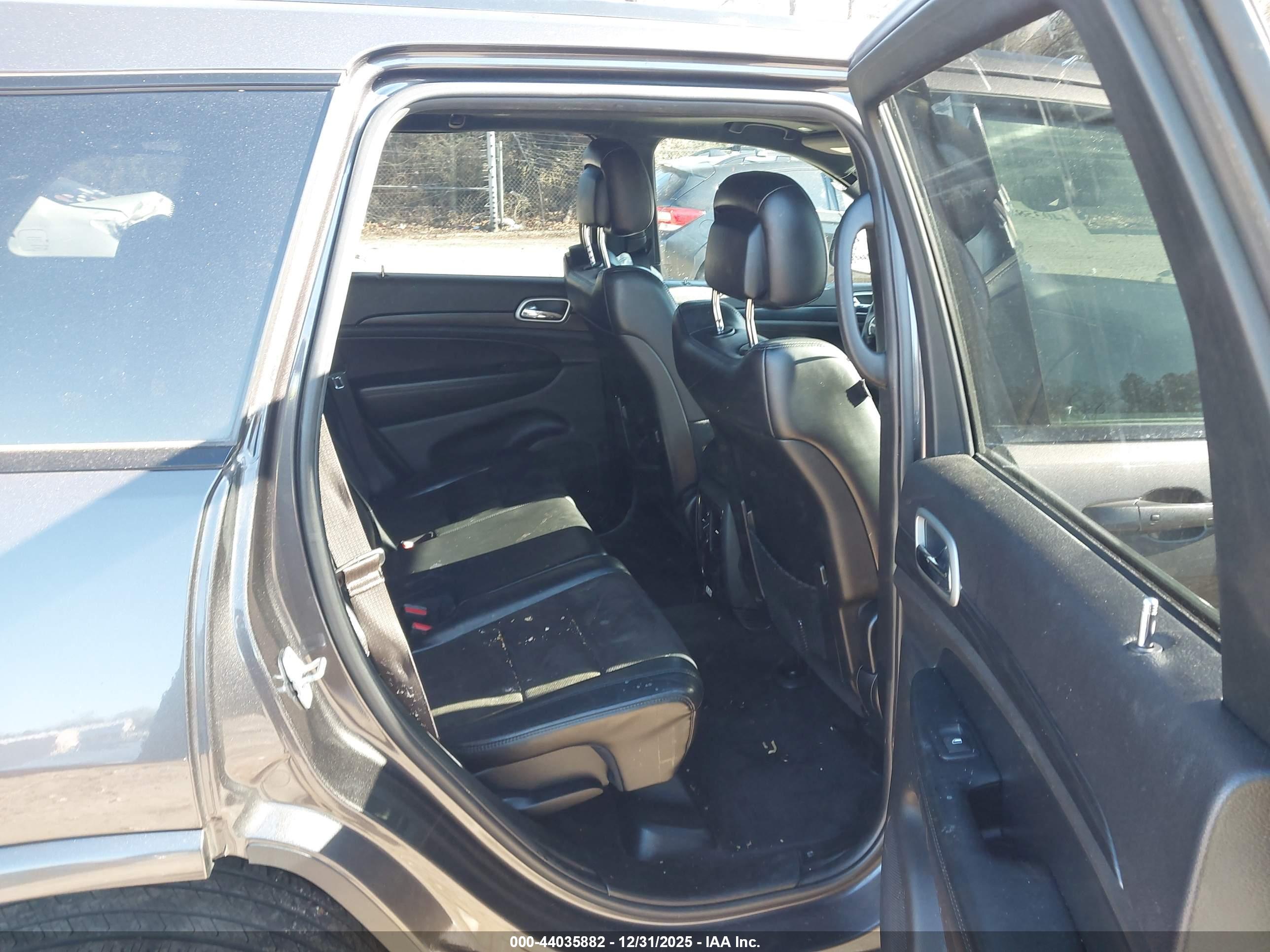 JEEP GRAND image 8