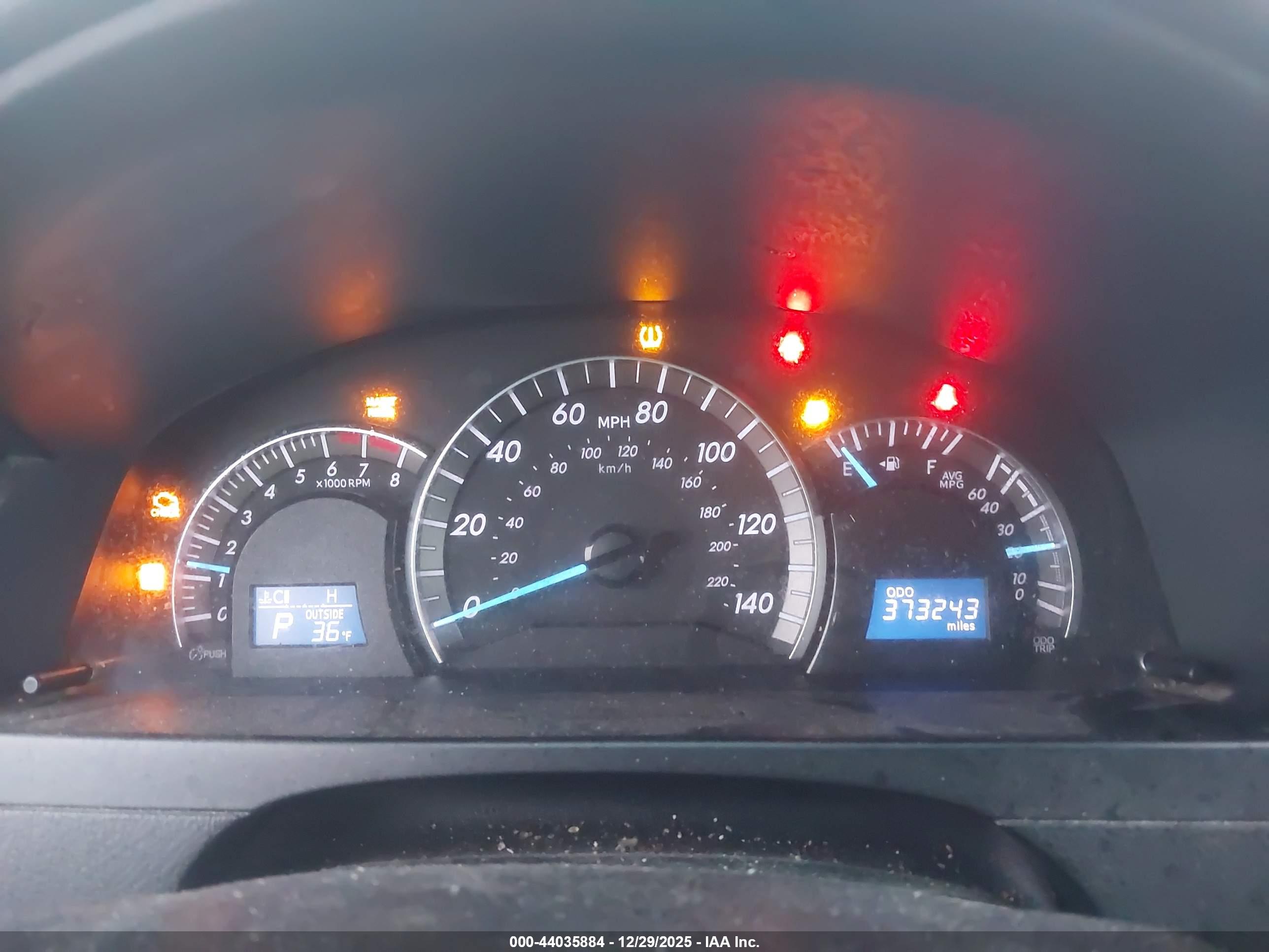 TOYOTA CAMRY image 7