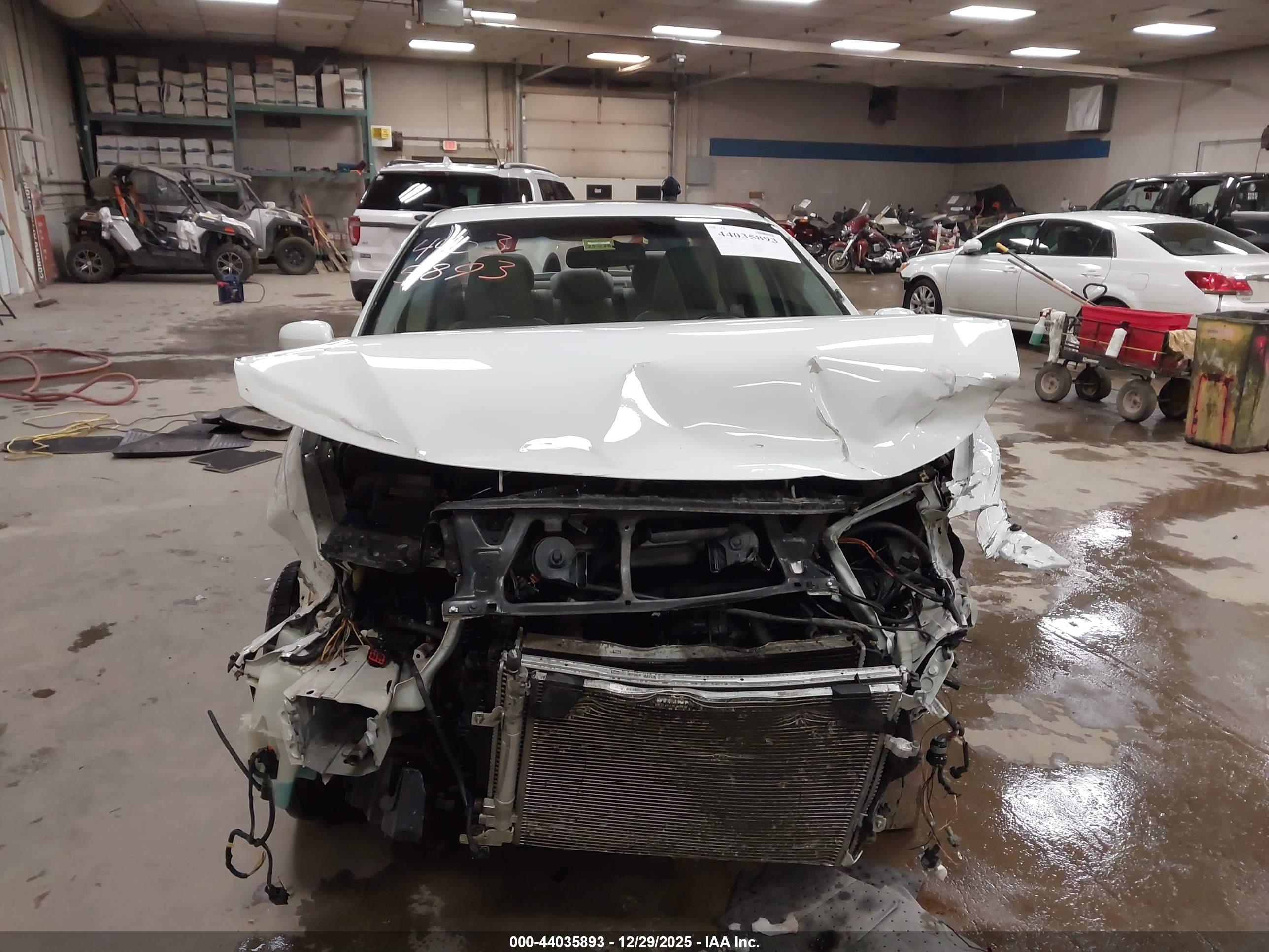 VOLVO S60 image 6