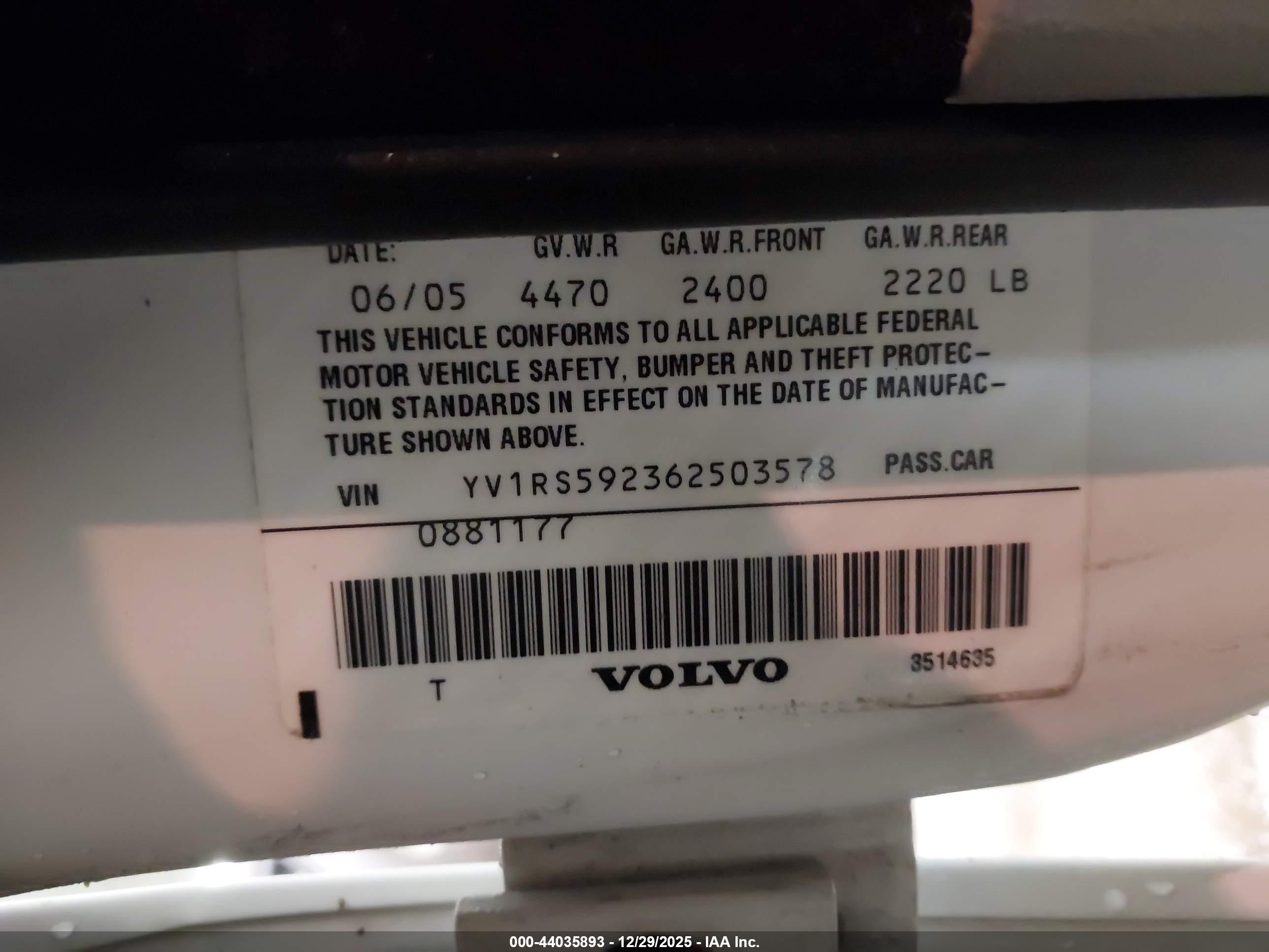VOLVO S60 image 9