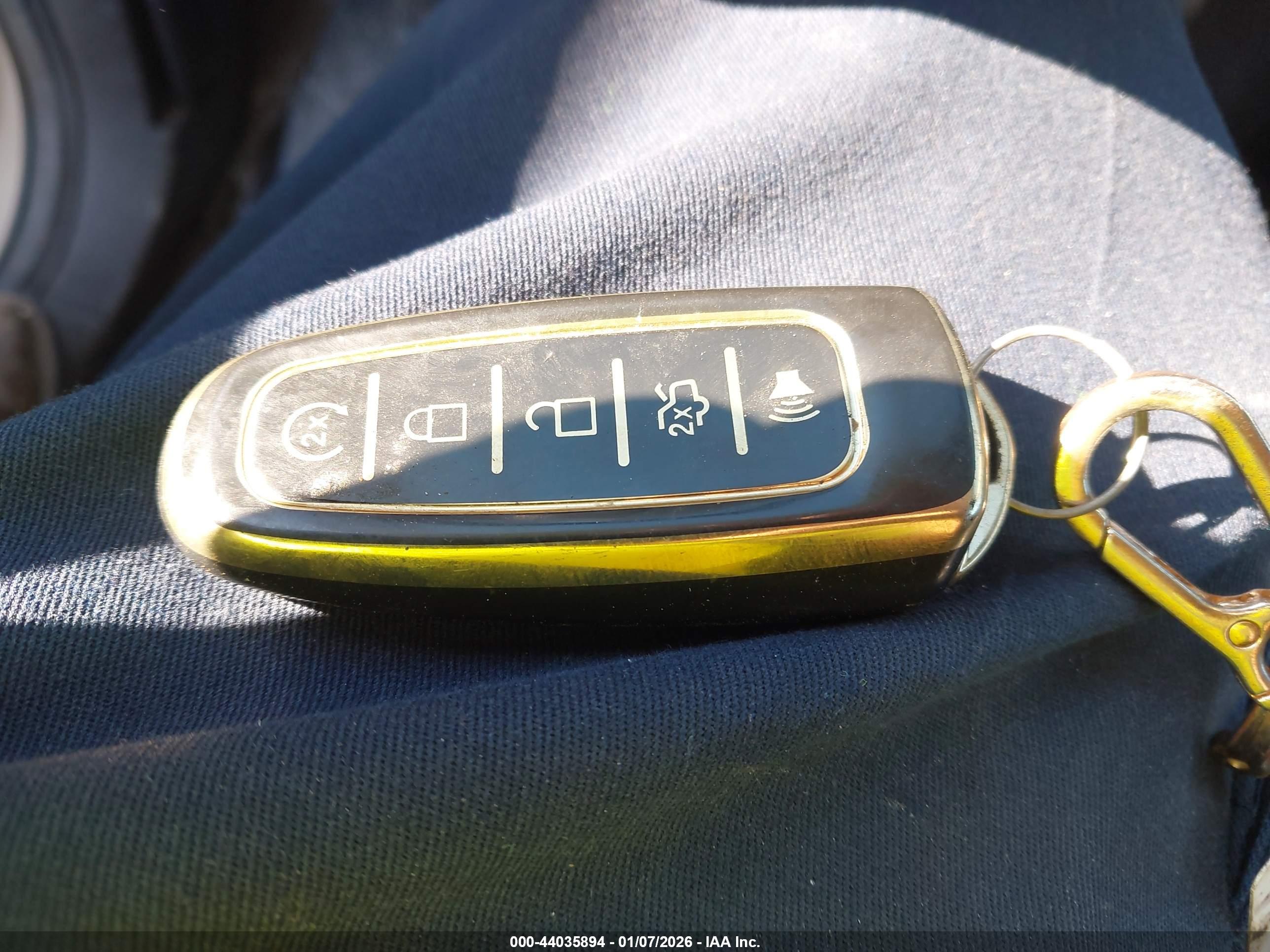 FORD ESCAPE image 11