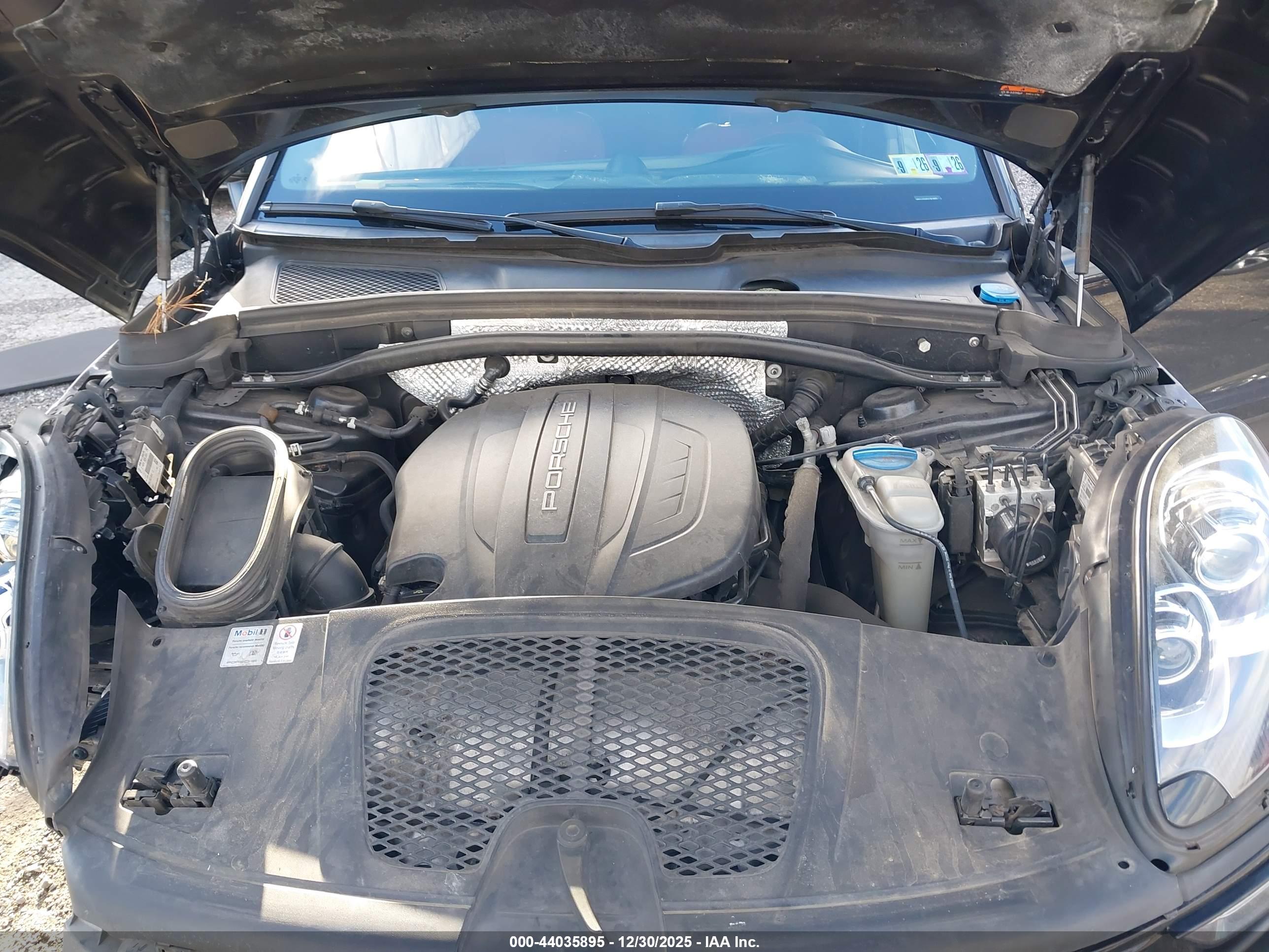PORSCHE MACAN image 10