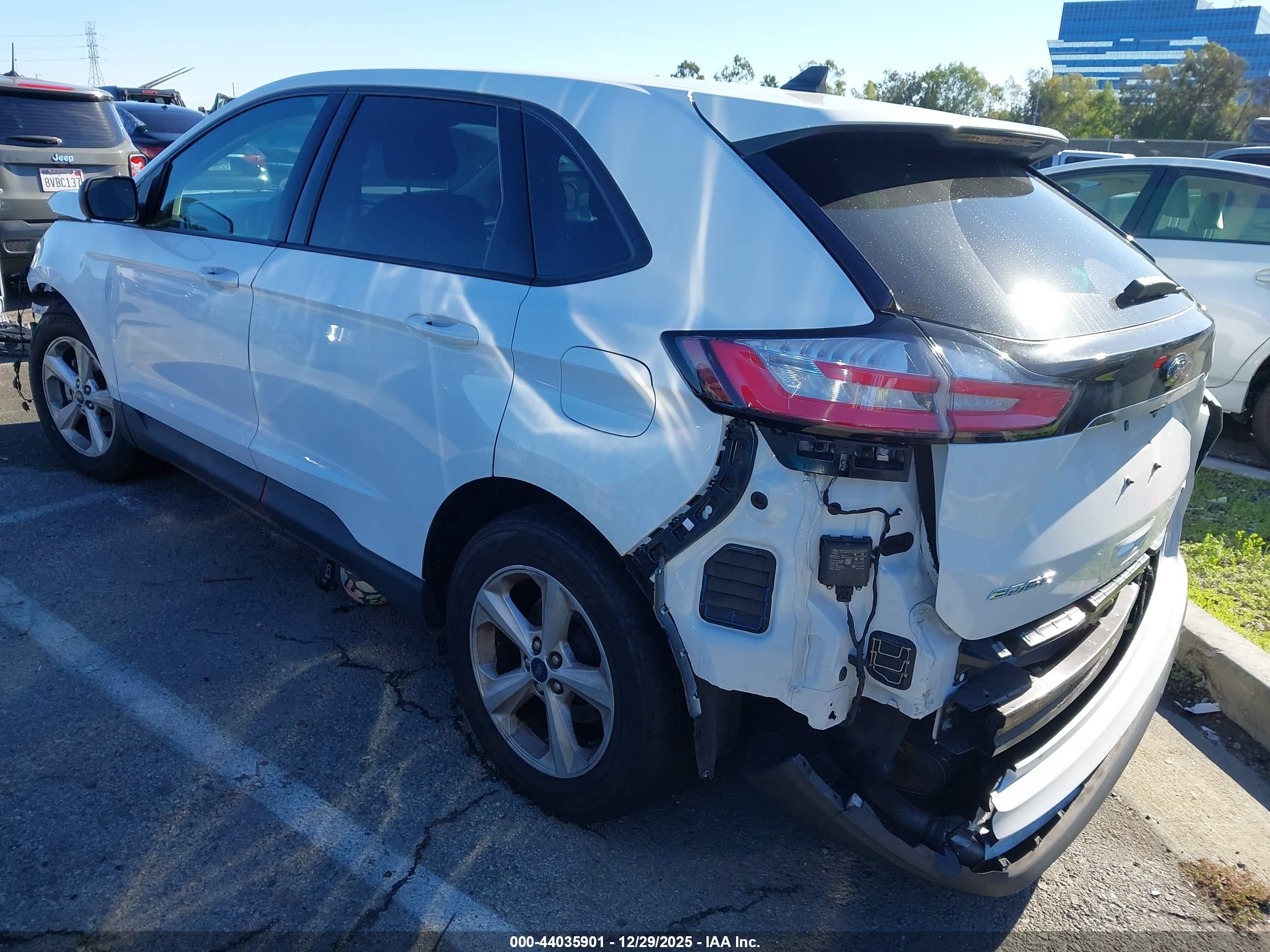FORD EDGE image 3