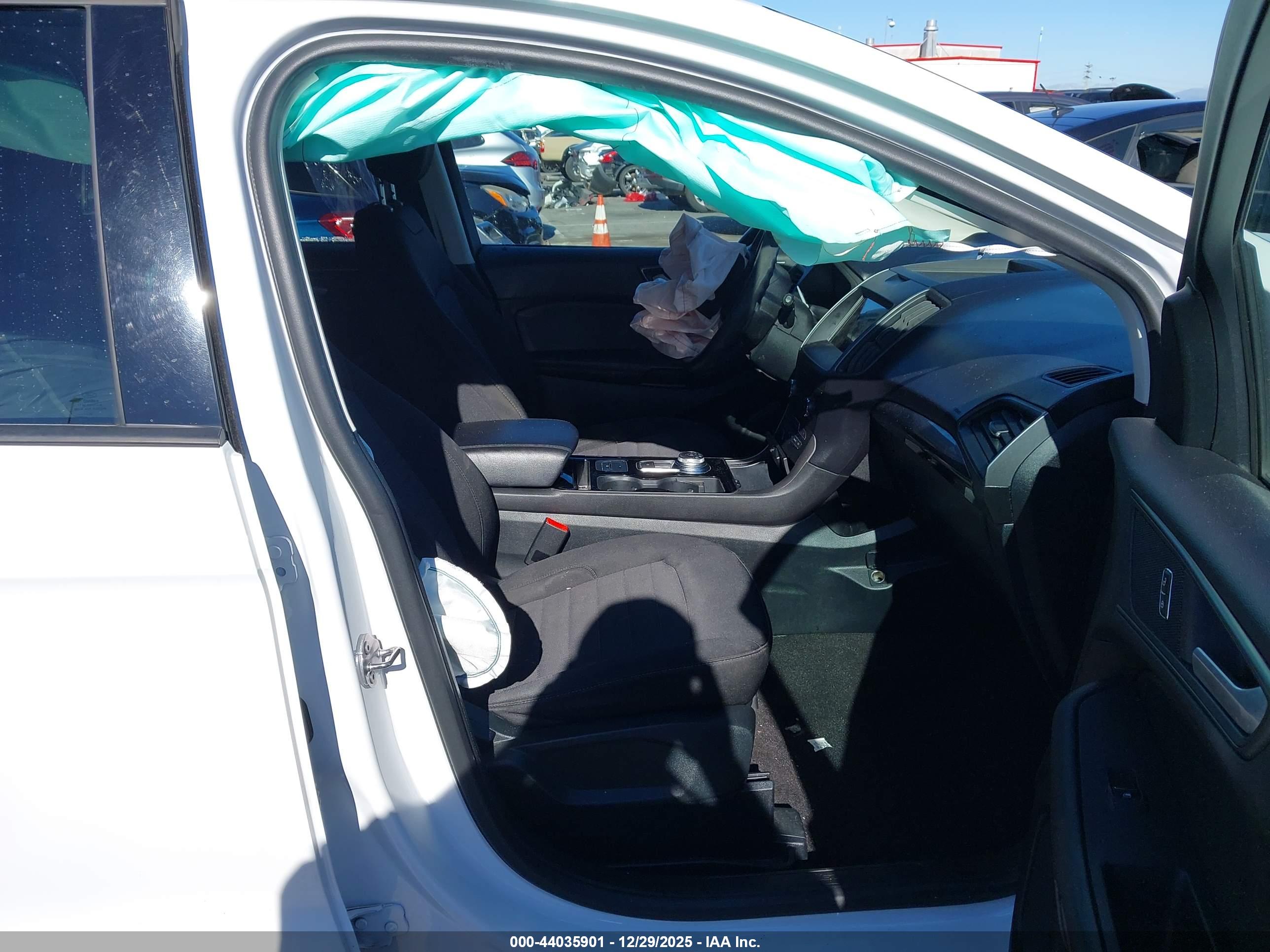FORD EDGE image 5