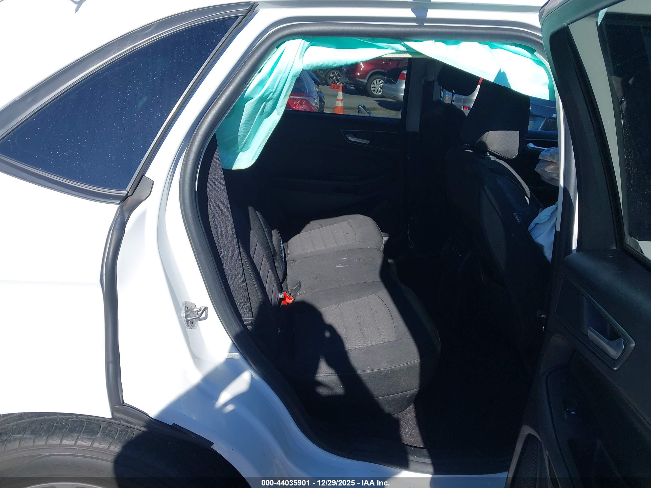 FORD EDGE image 8