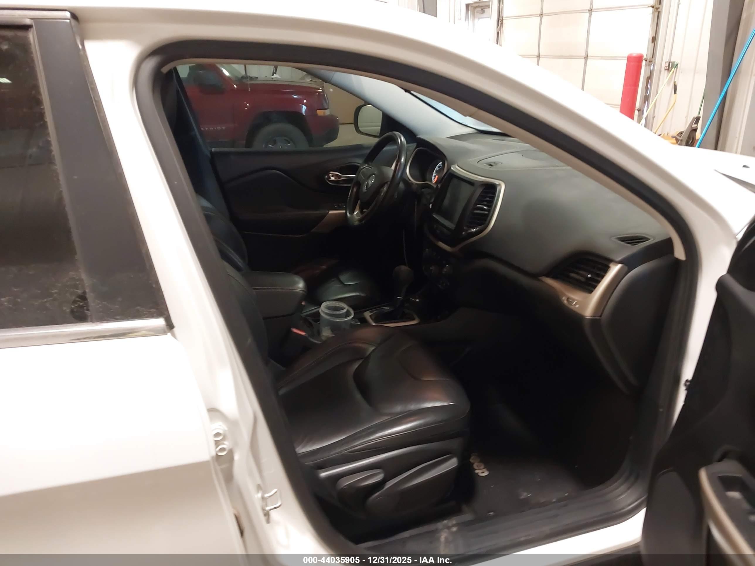 JEEP CHEROKEE image 5