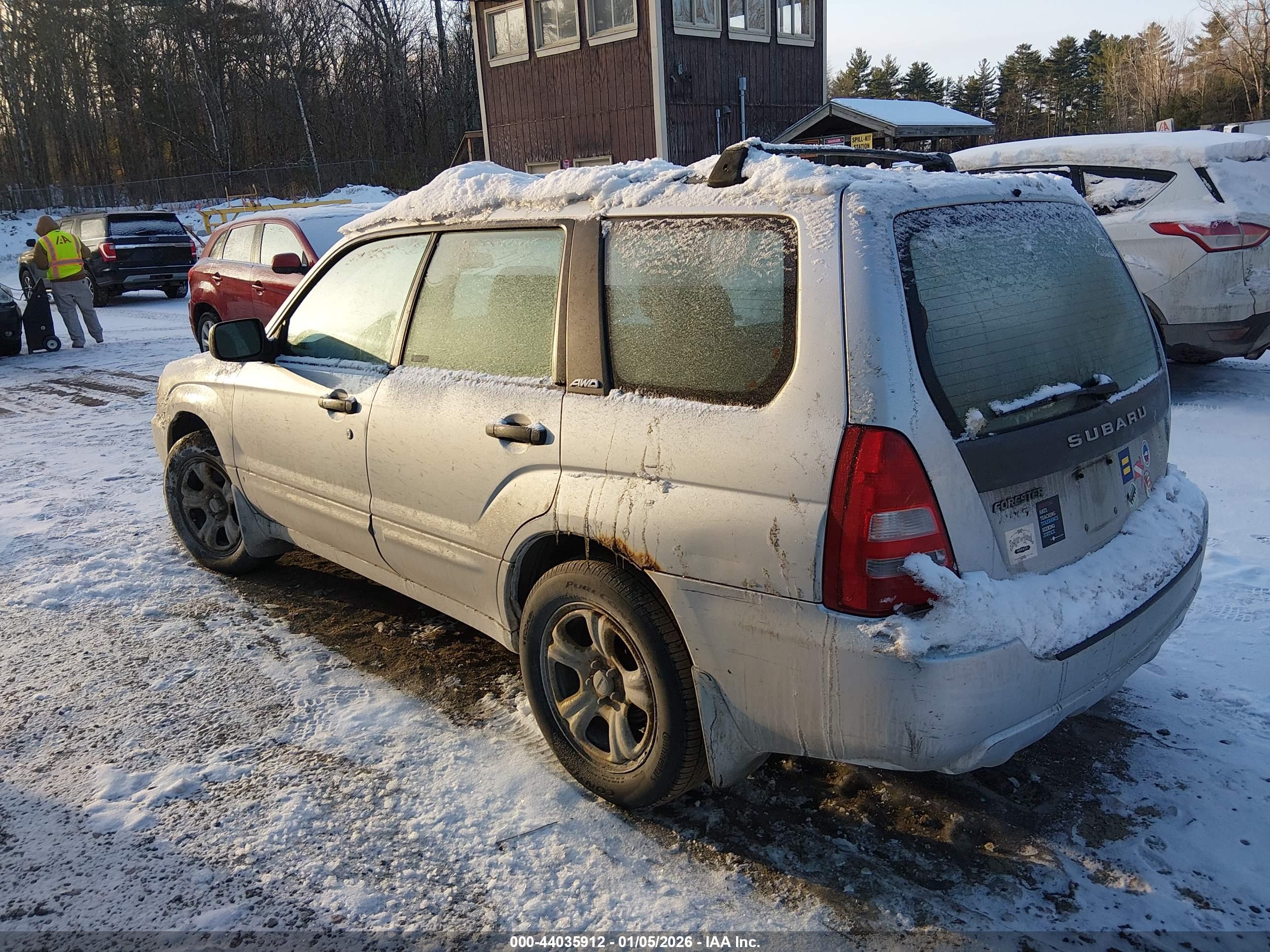 SUBARU FORESTER image 3