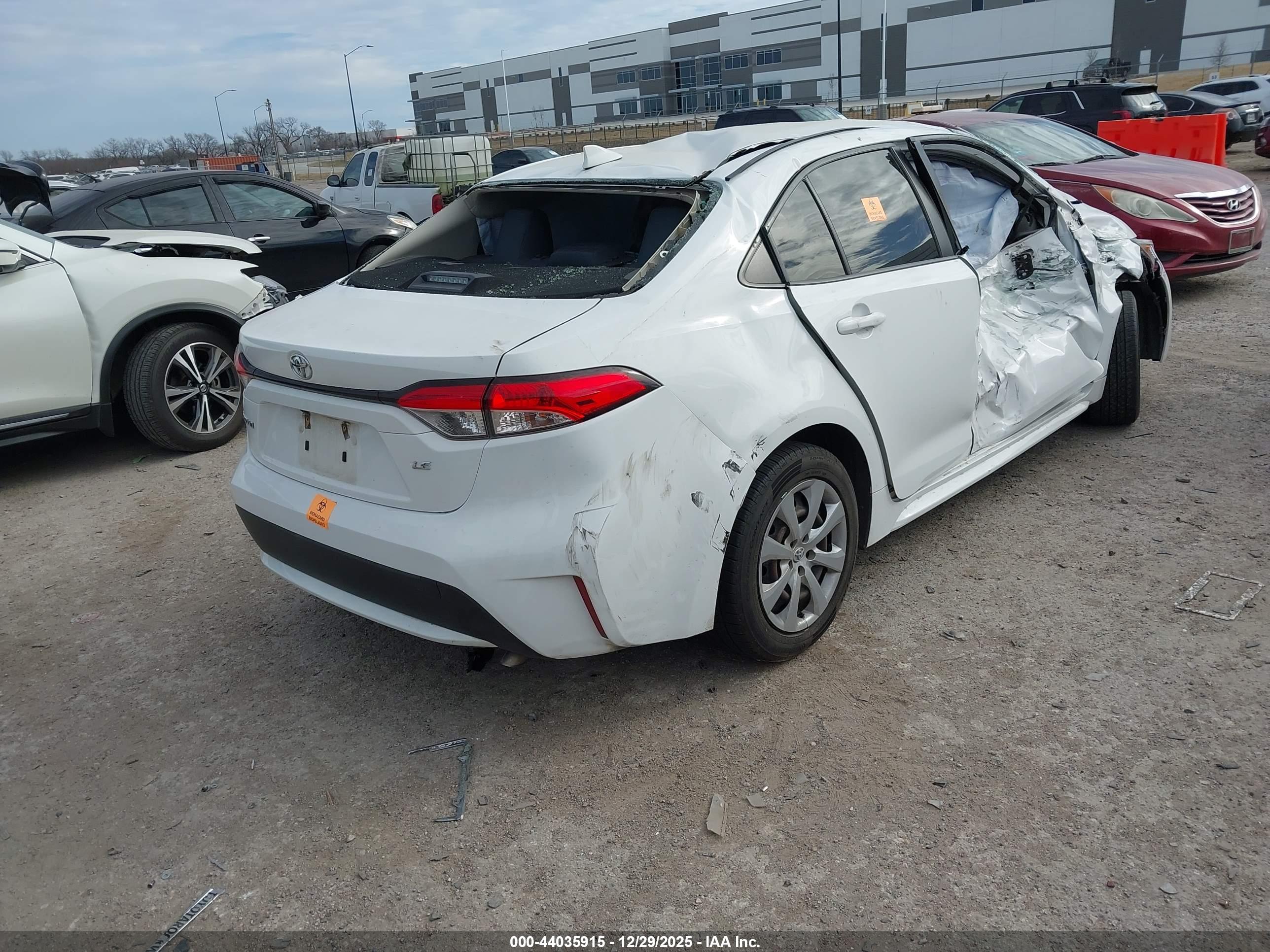 TOYOTA COROLLA image 4