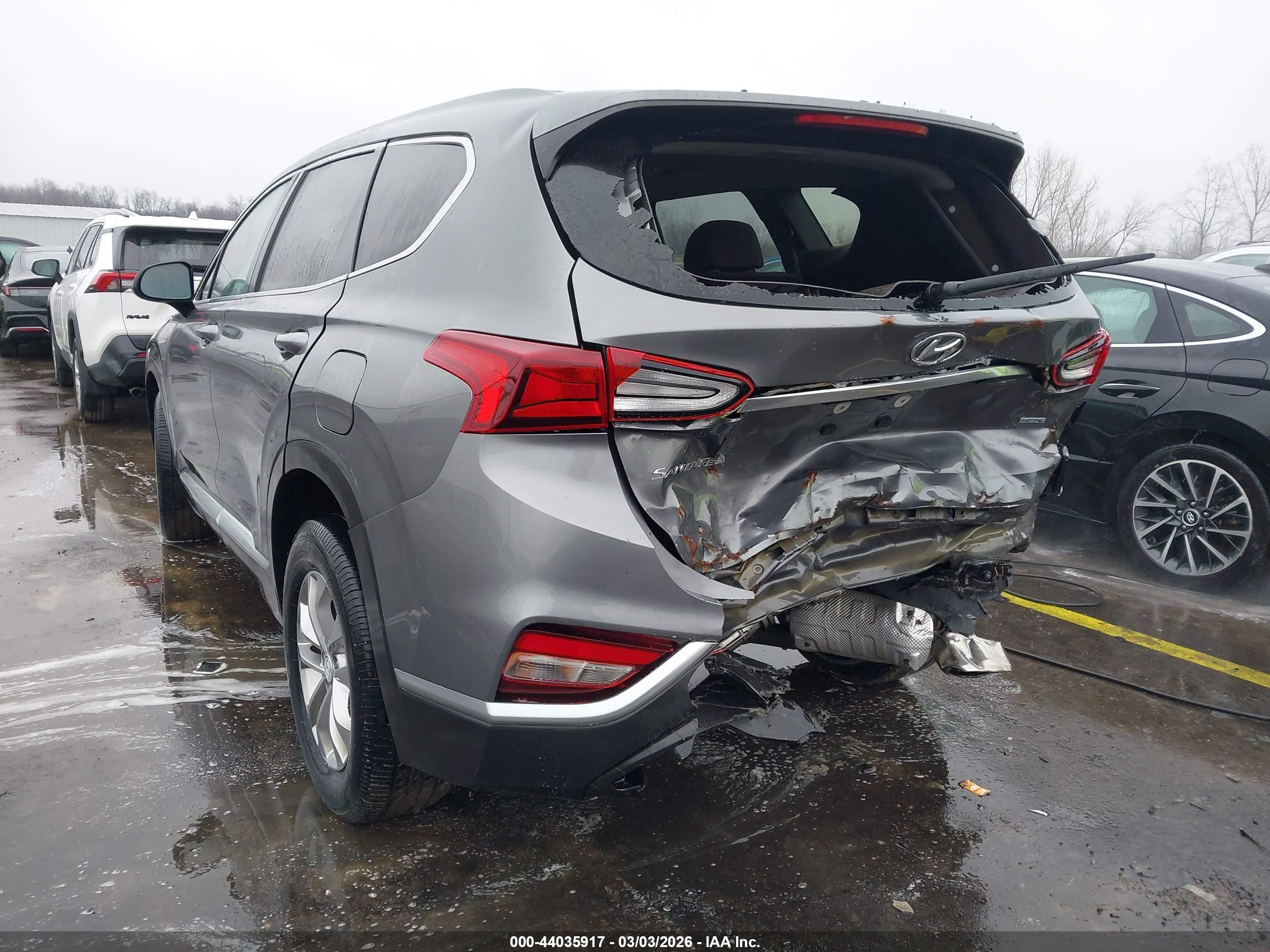 HYUNDAI SANTA image 3