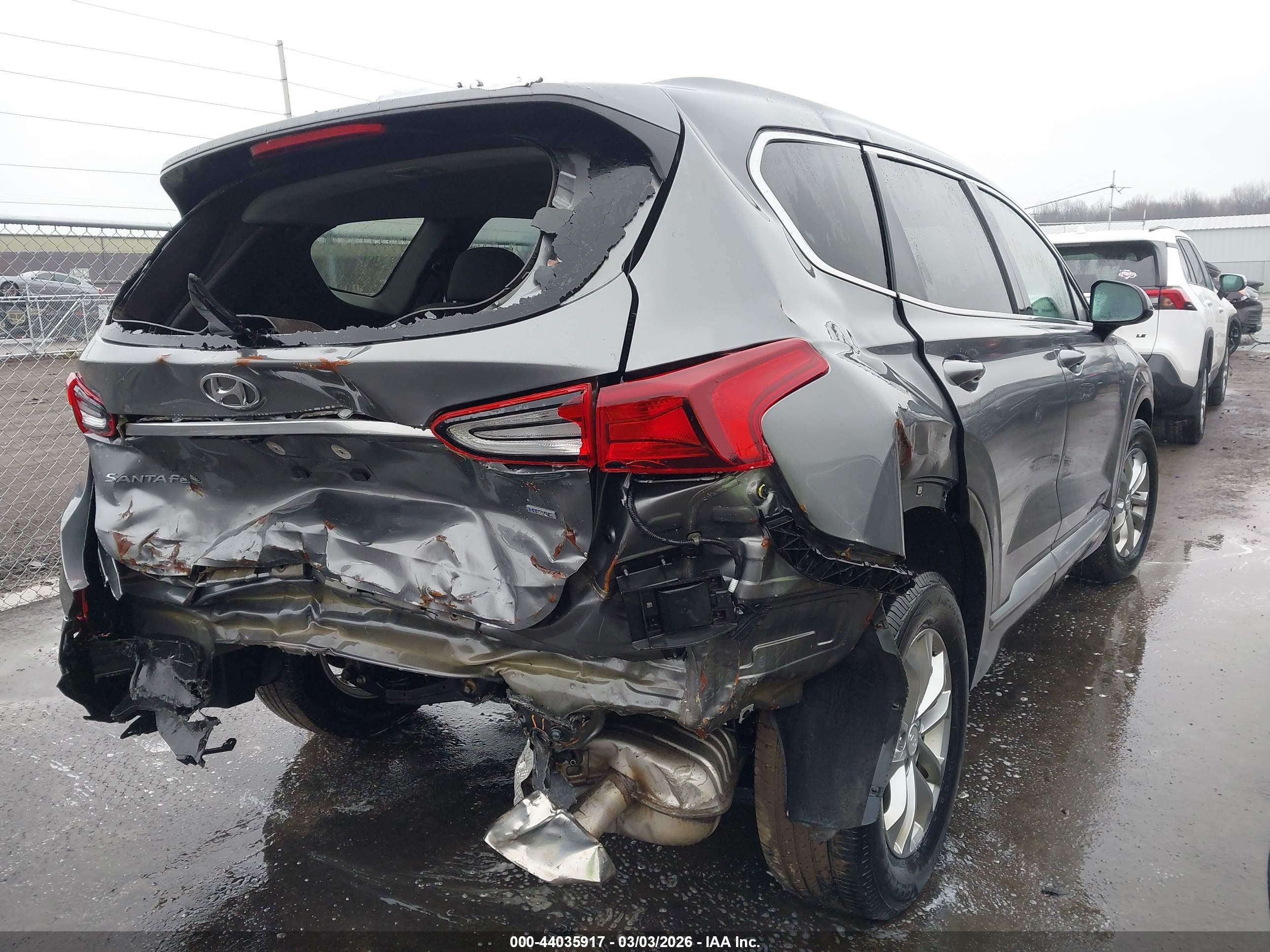 HYUNDAI SANTA image 4