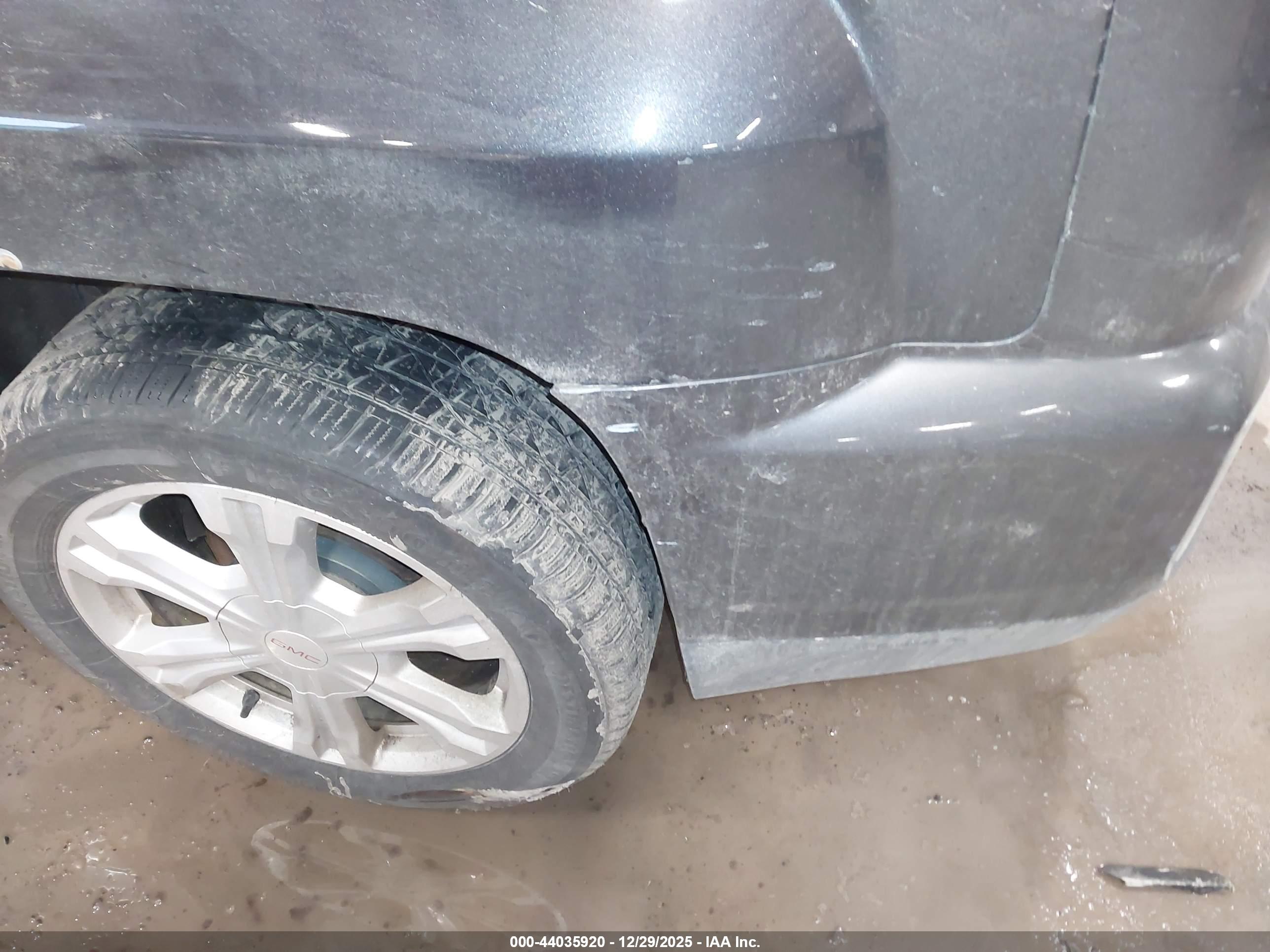 GMC TERRAIN image 6