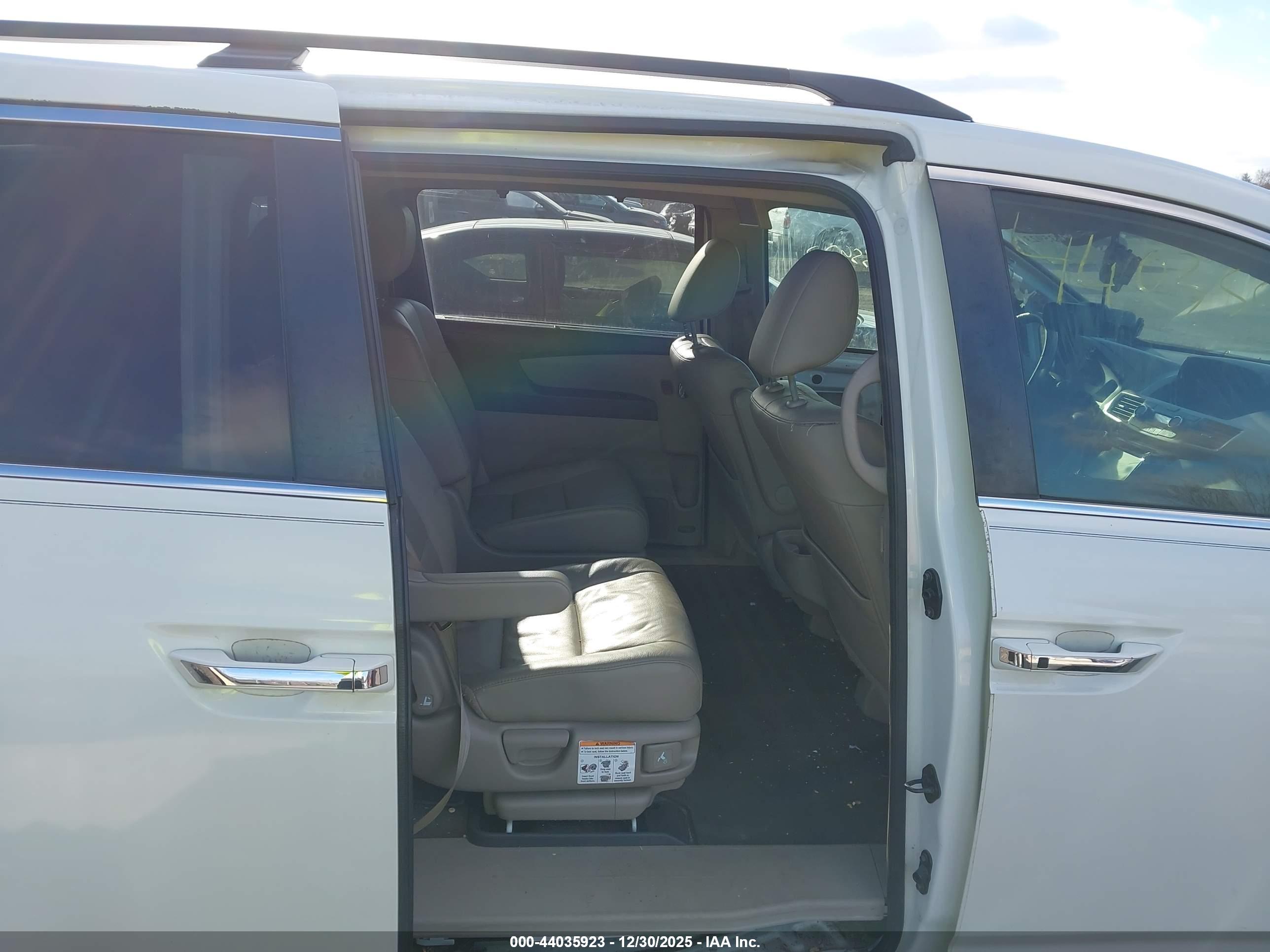 HONDA ODYSSEY image 8