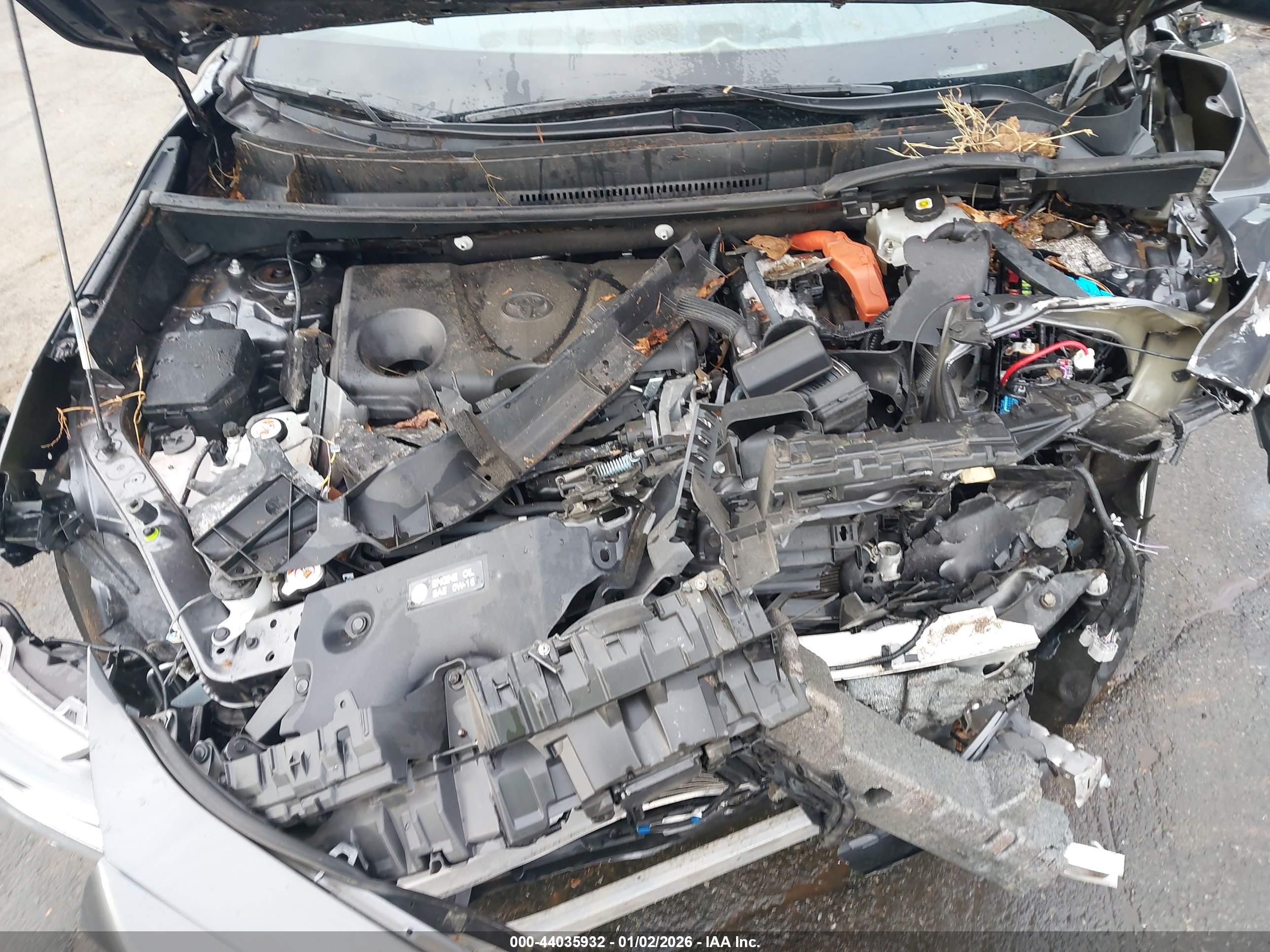 TOYOTA RAV4 image 10