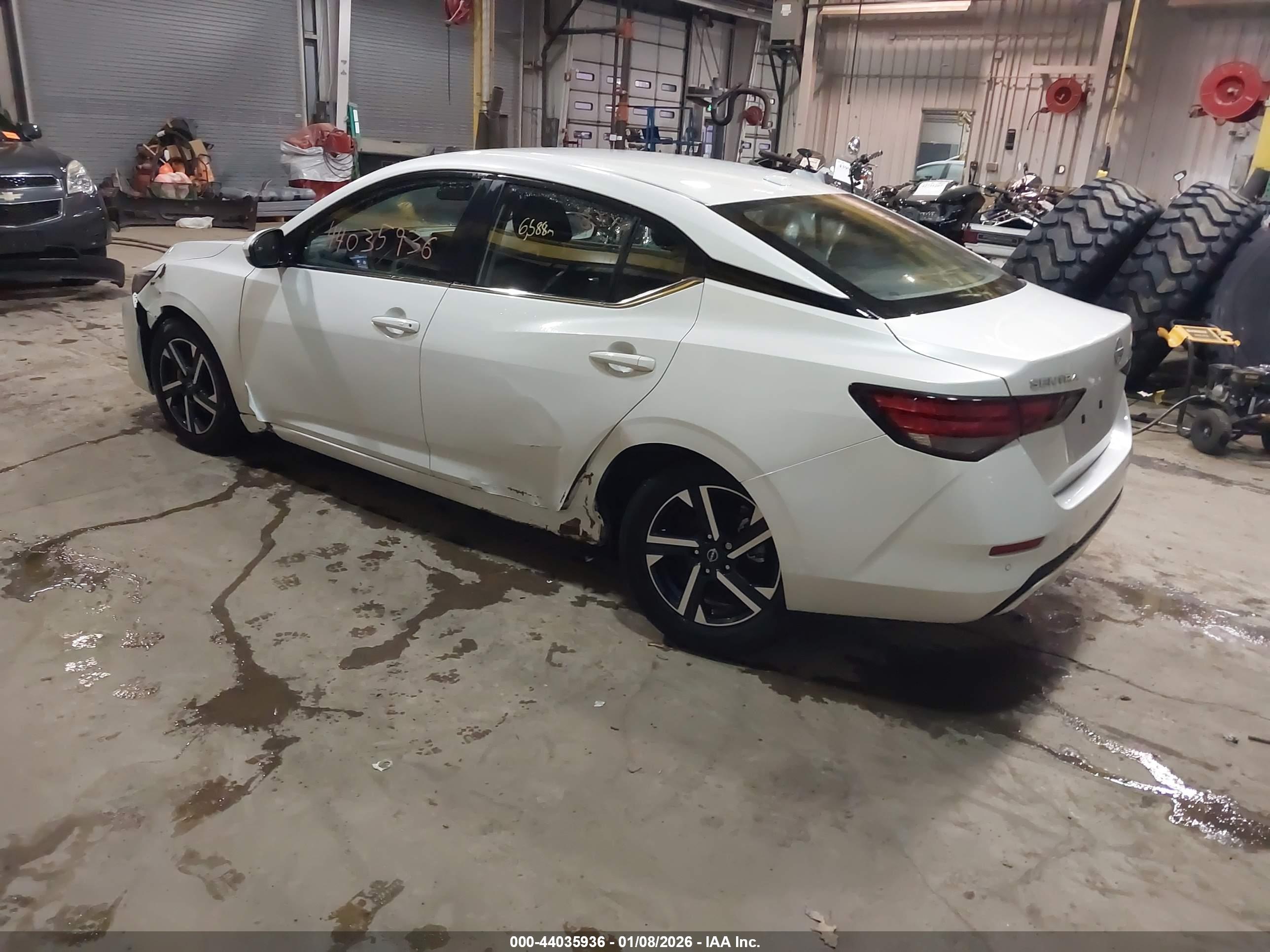 NISSAN SENTRA image 3