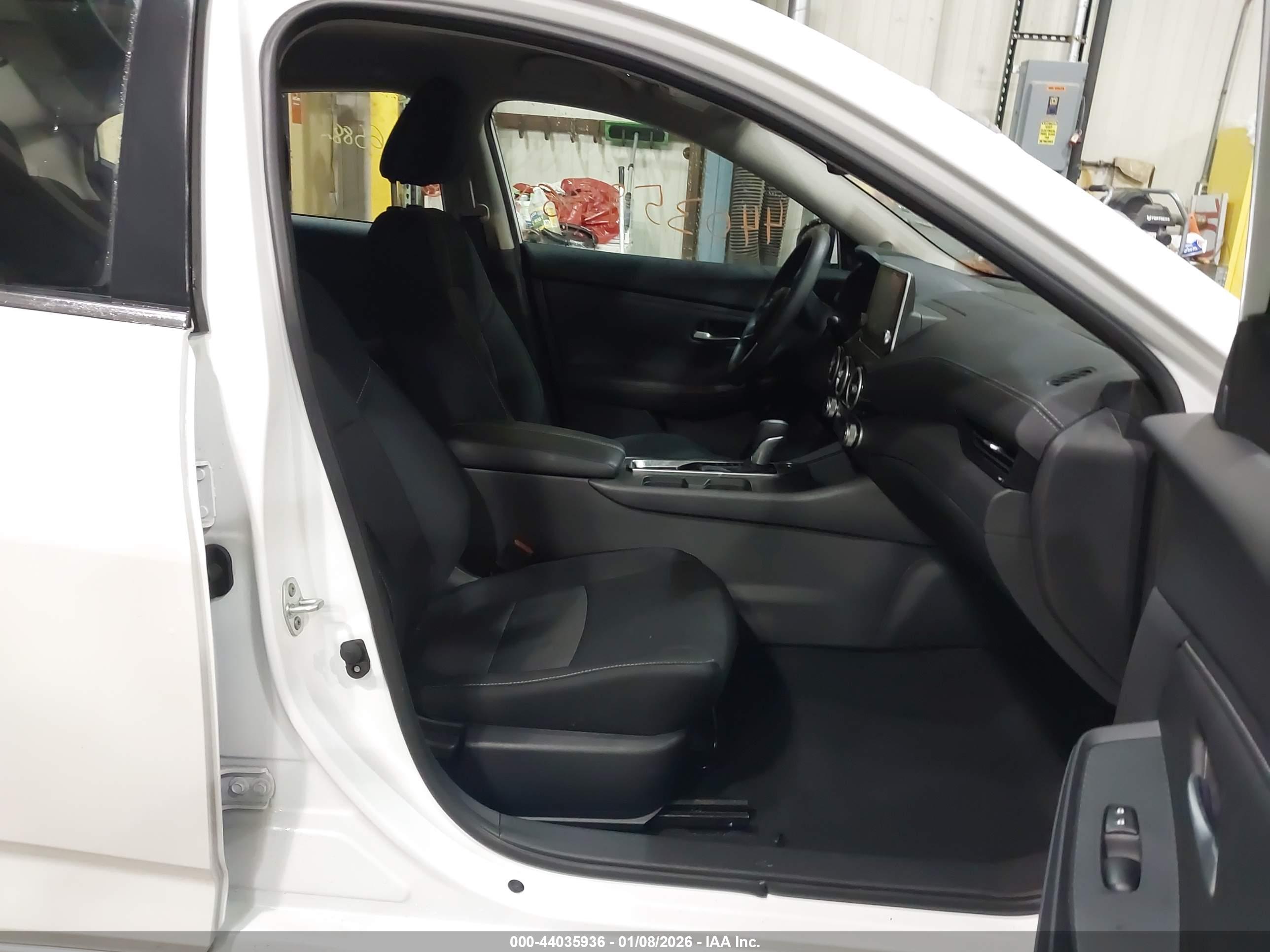 NISSAN SENTRA image 5