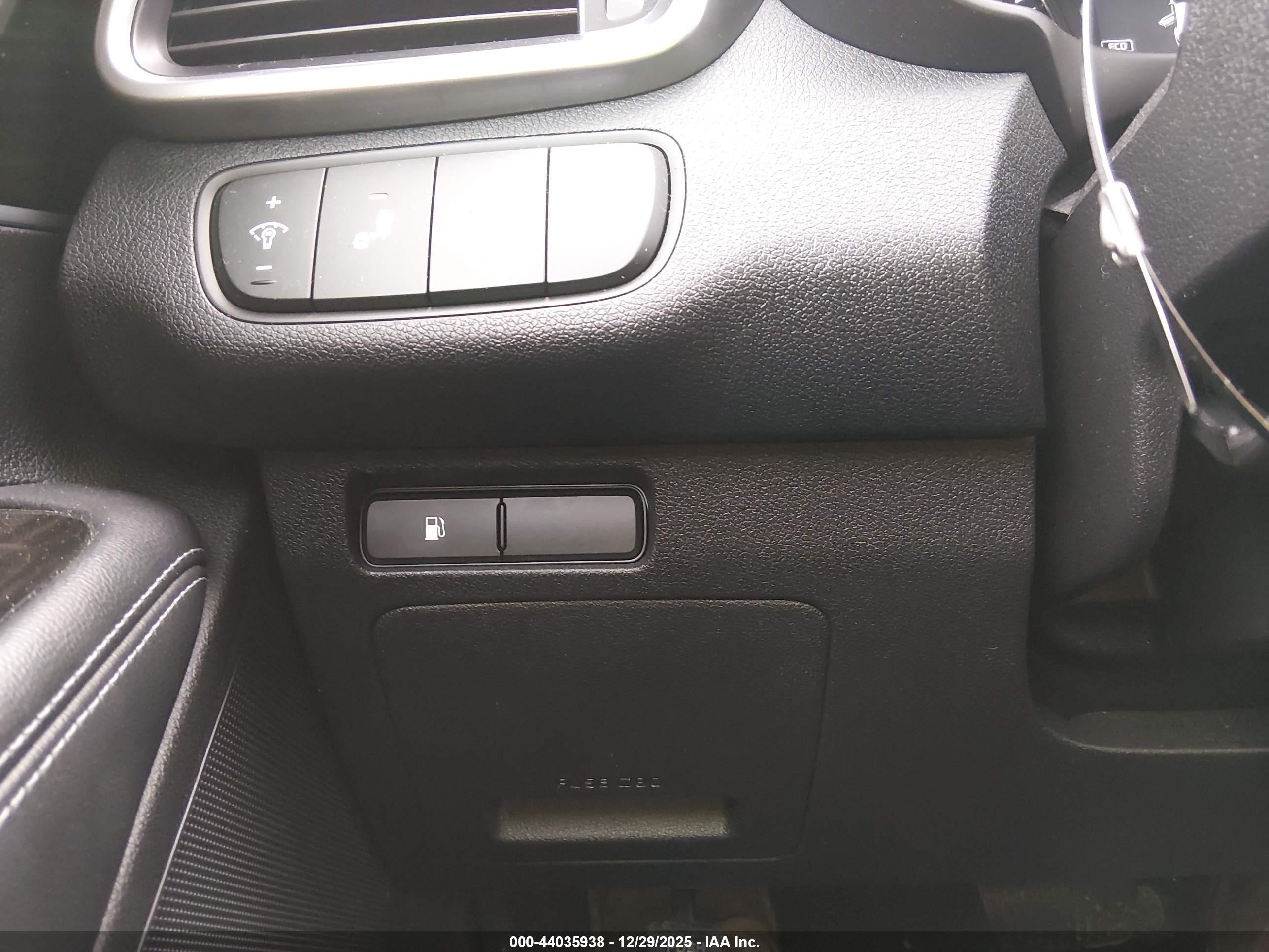 KIA SORENTO image 11