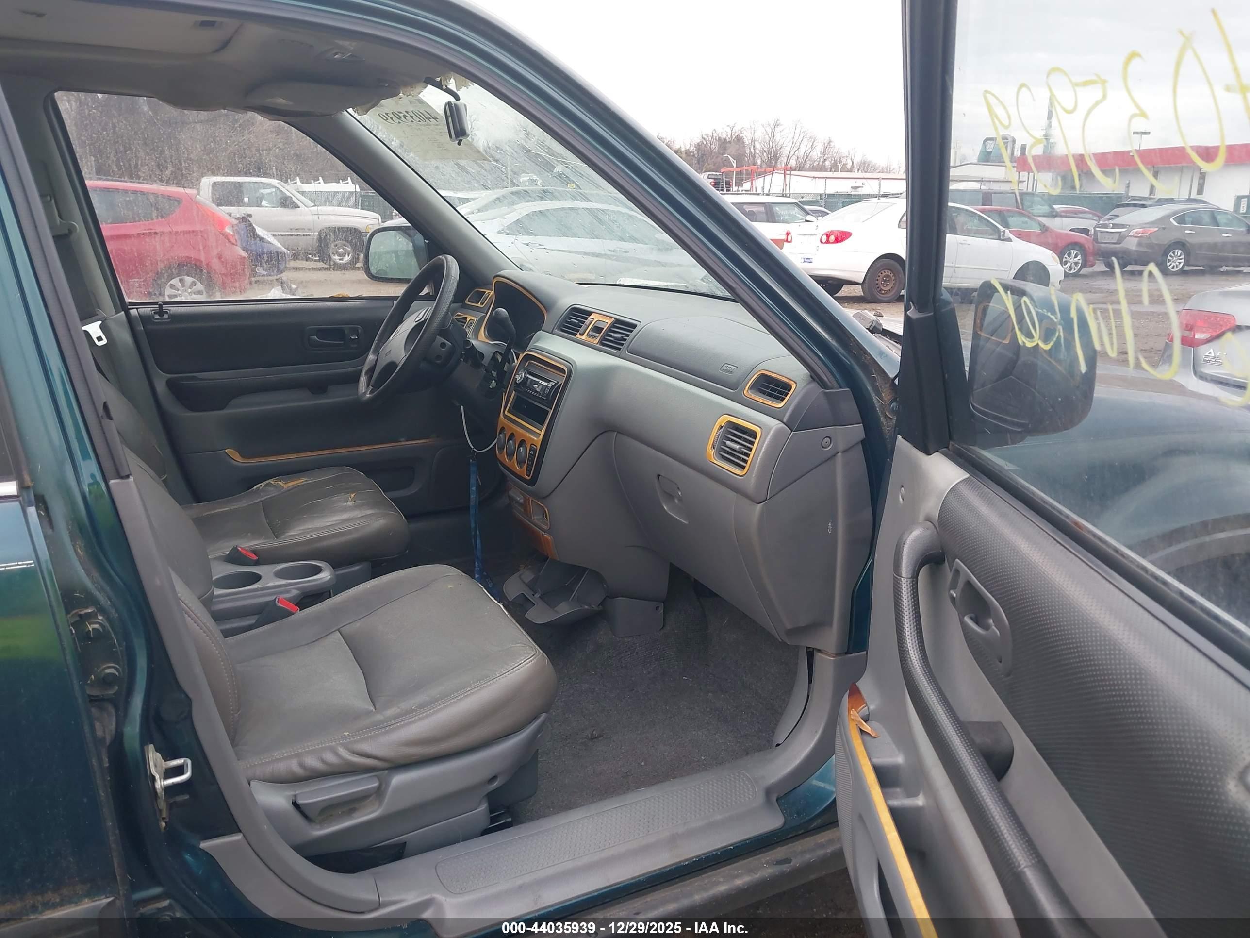 HONDA CR-V image 5