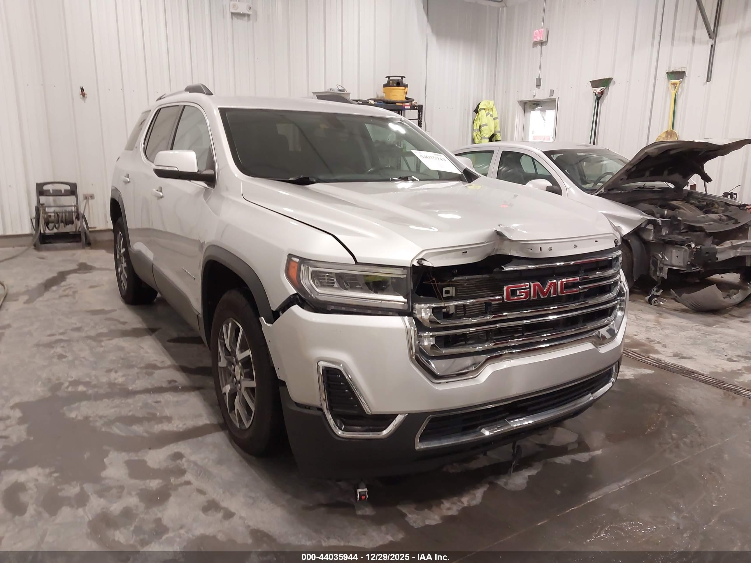 GMC ACADIA image 6