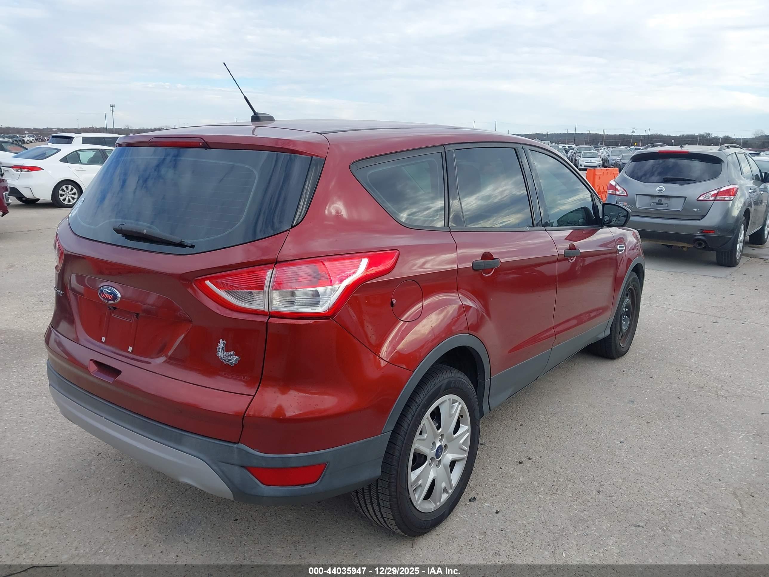 FORD ESCAPE image 4
