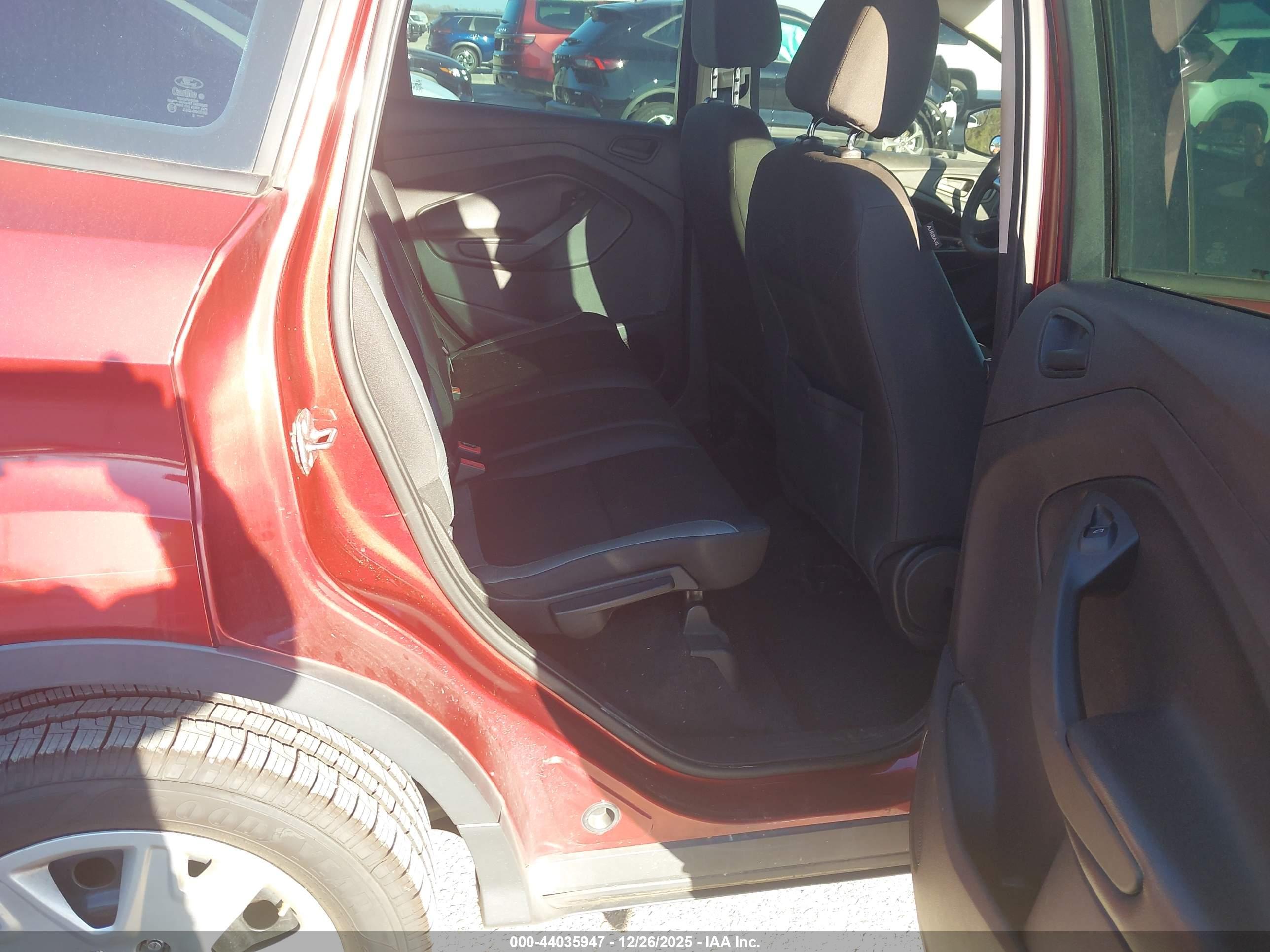 FORD ESCAPE image 8