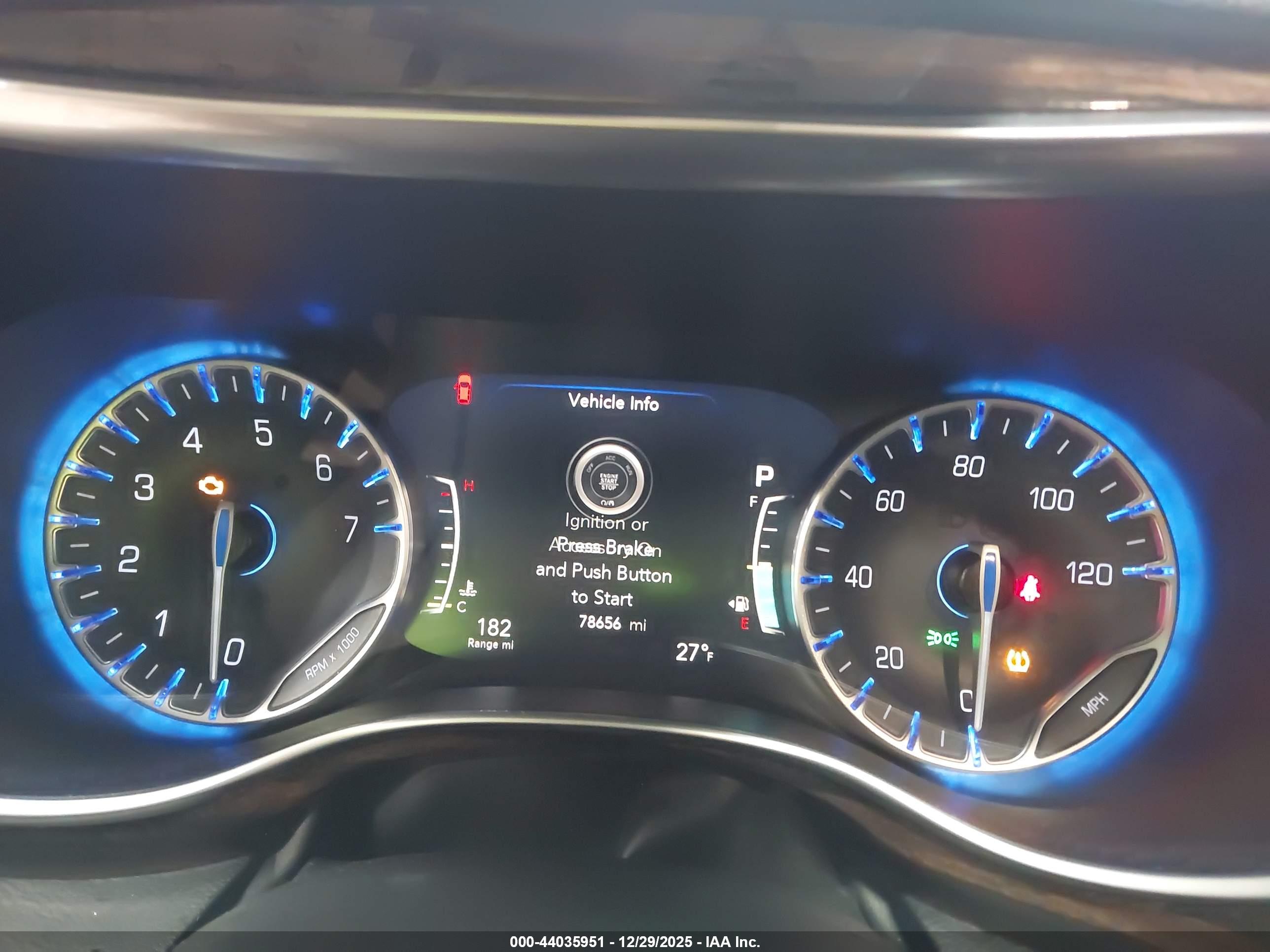 CHRYSLER PACIFICA image 7