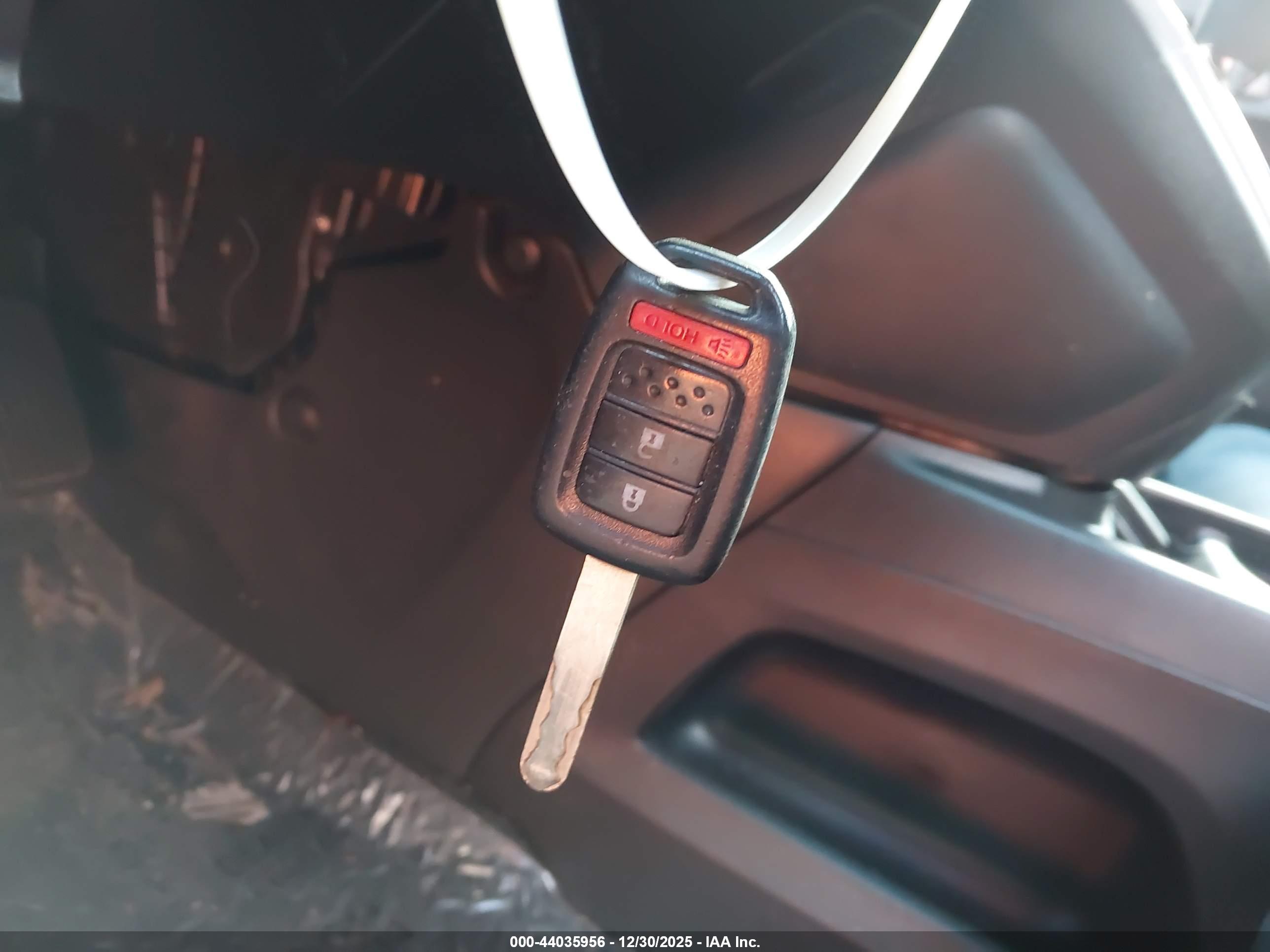 HONDA CR-V image 11