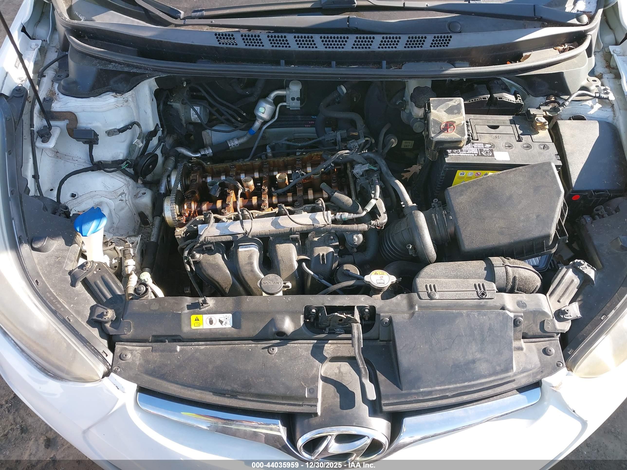 HYUNDAI ELANTRA image 10