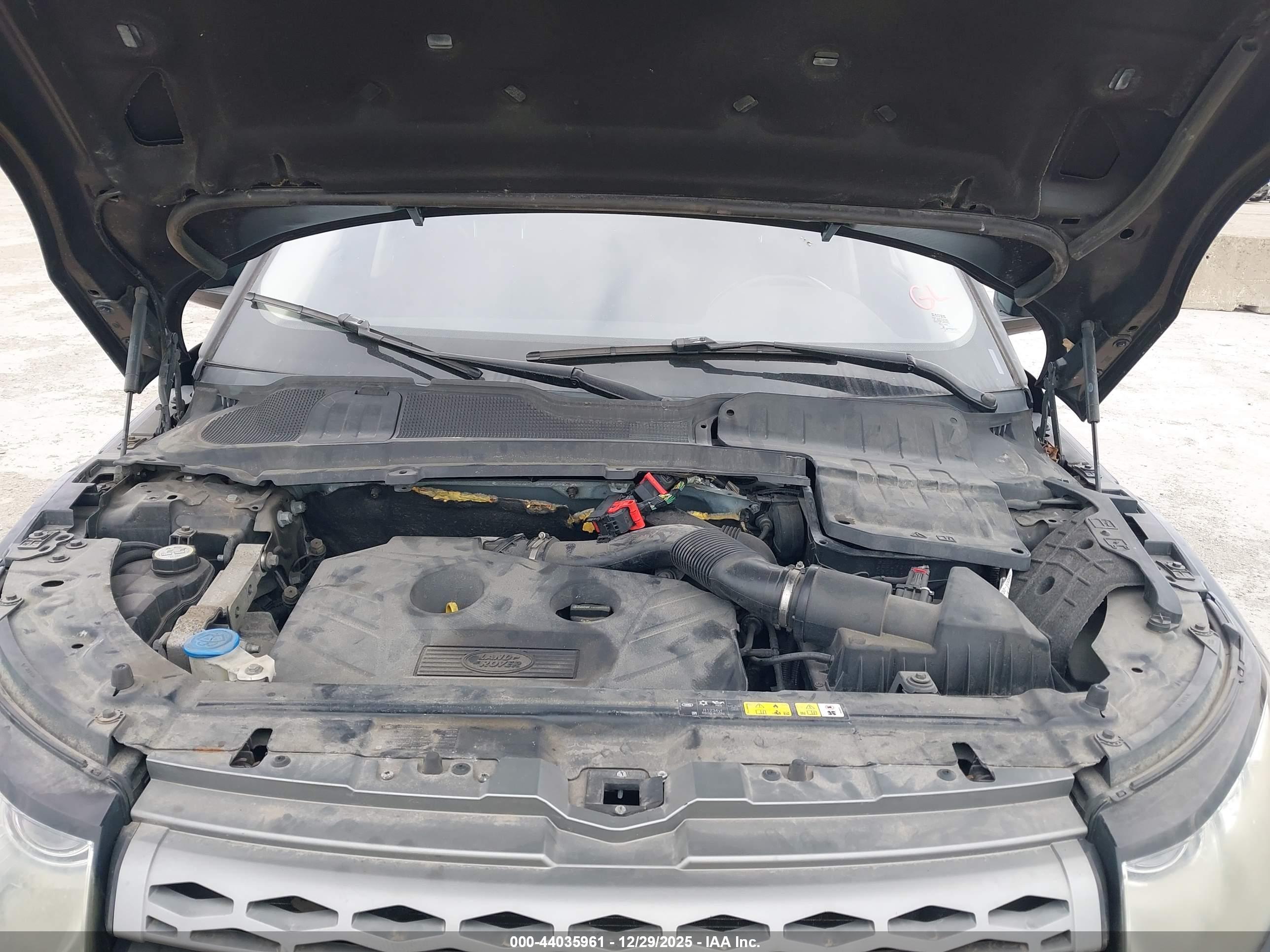 LAND ROVER image 10