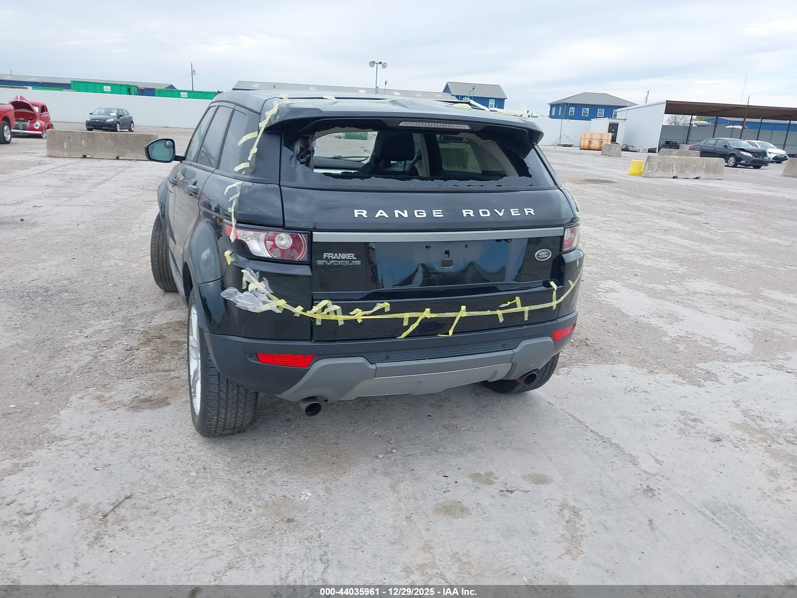 LAND ROVER image 6