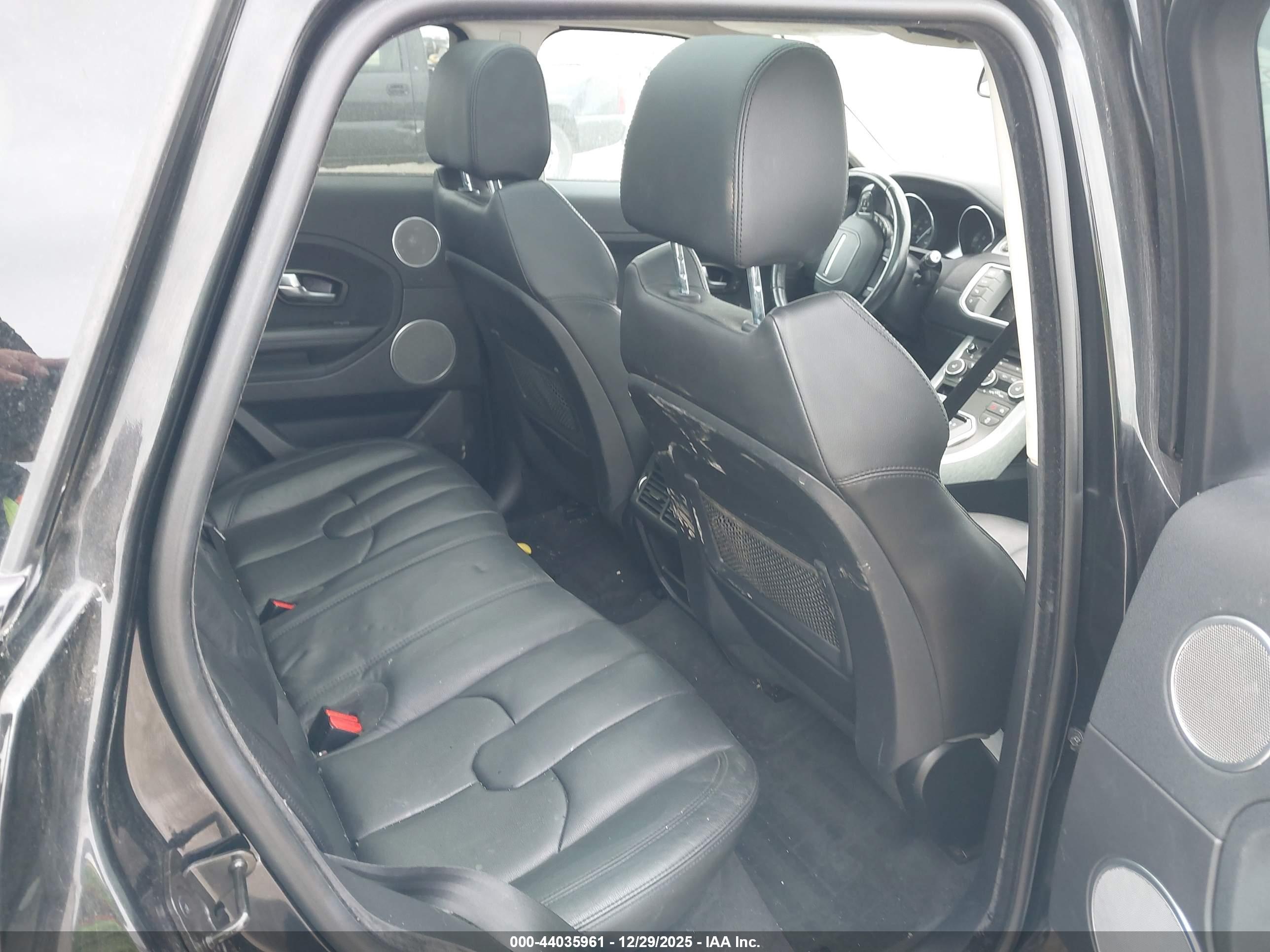 LAND ROVER image 8
