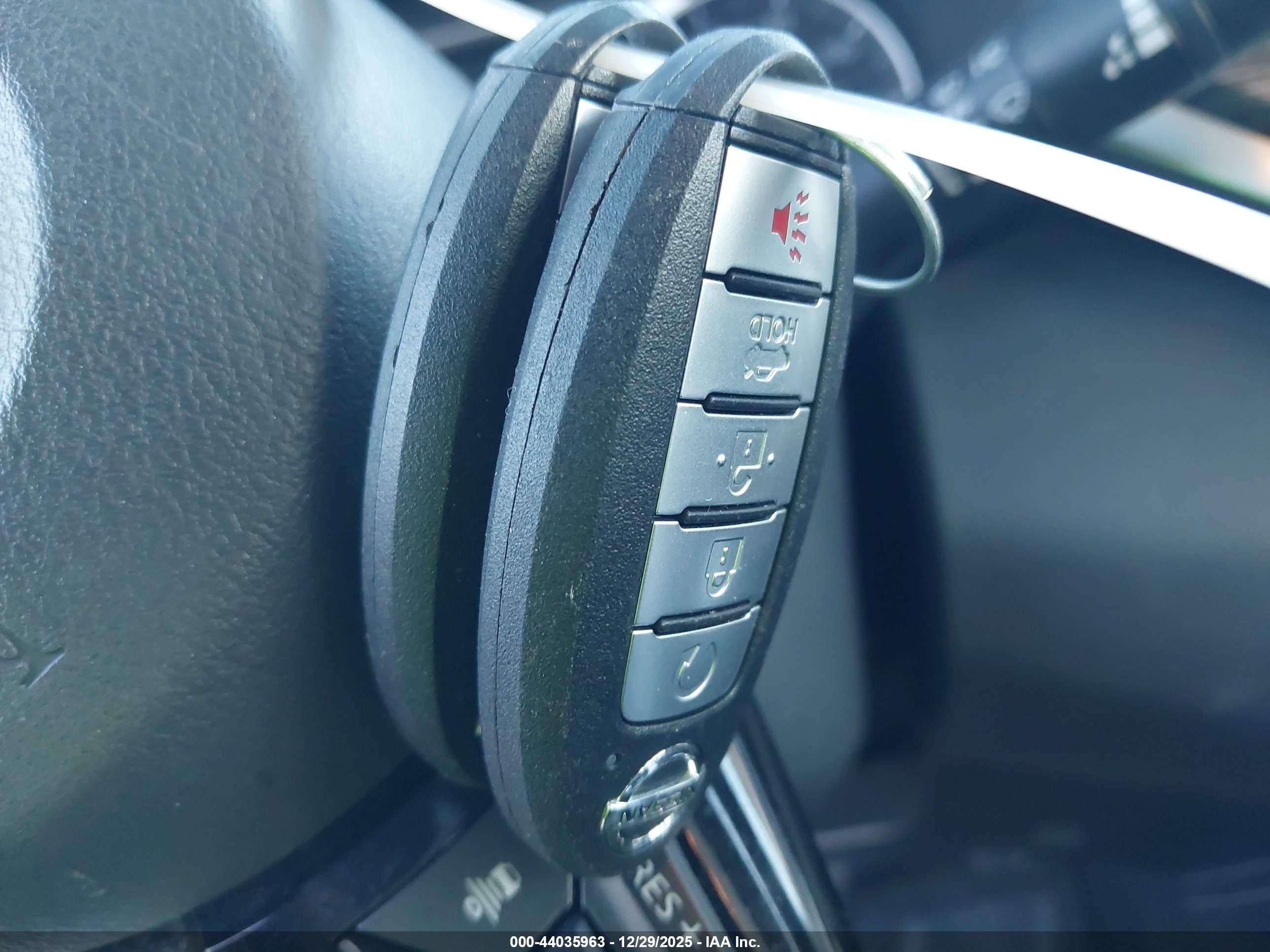 NISSAN ALTIMA image 11