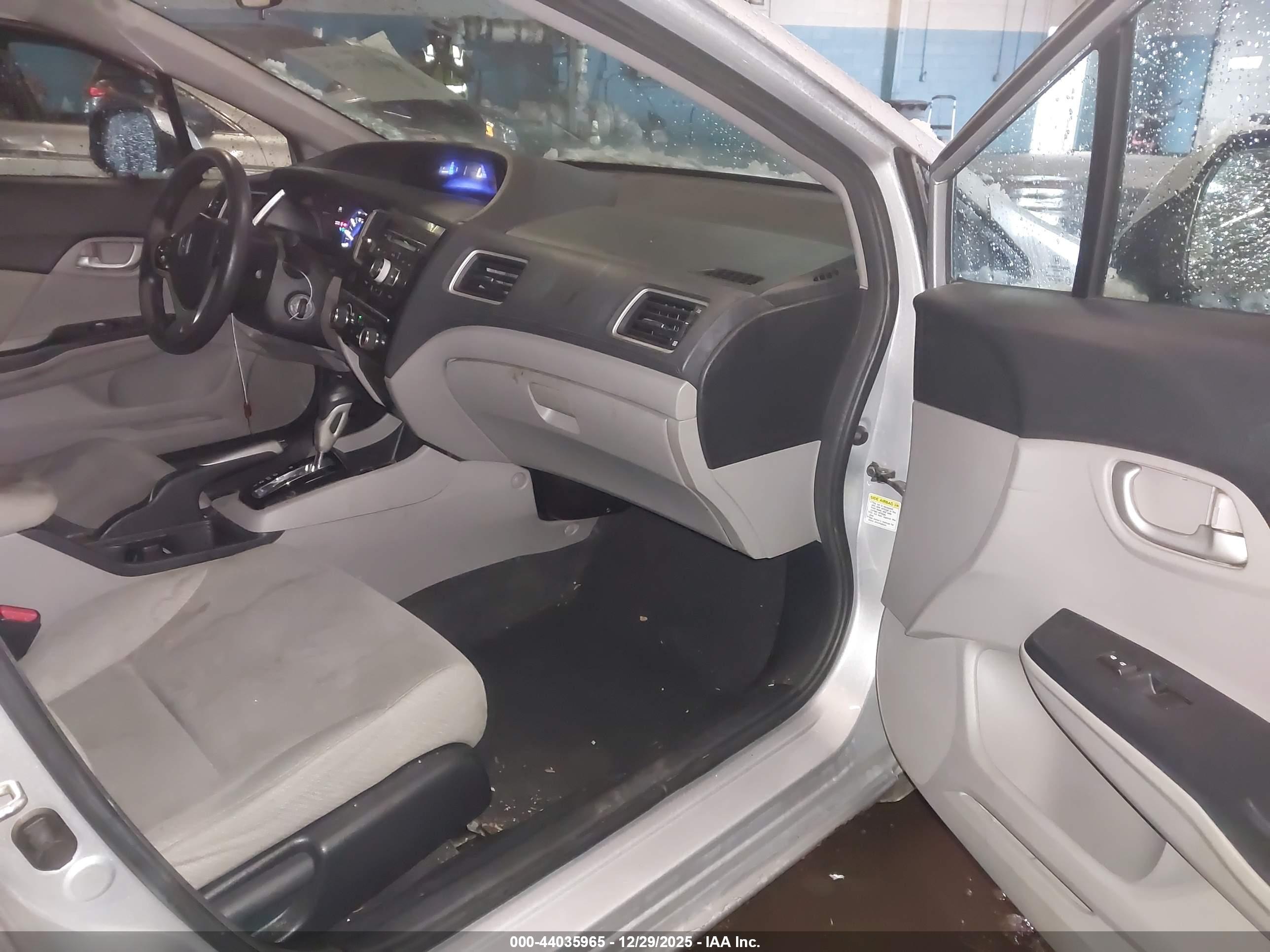 HONDA CIVIC image 5