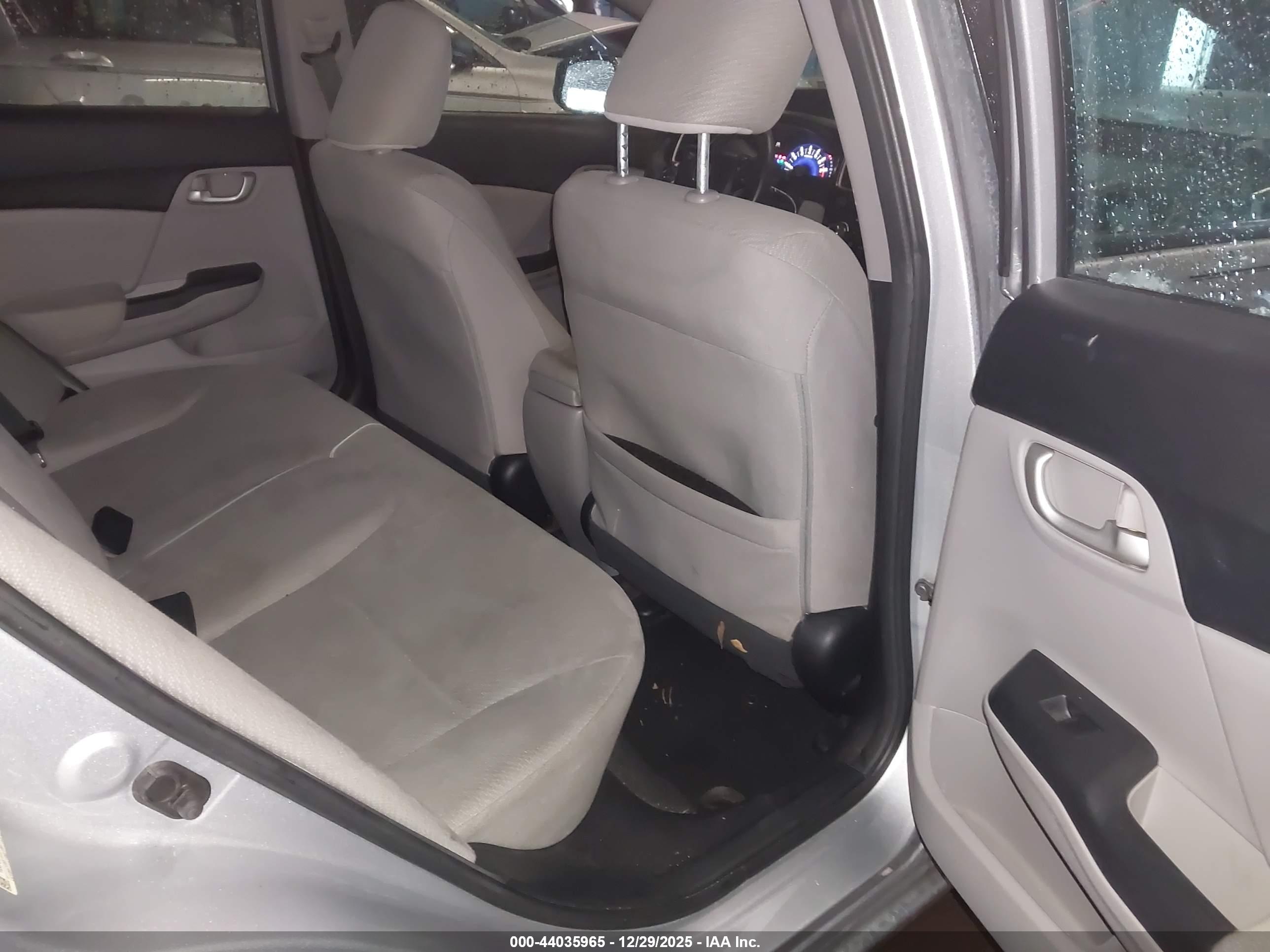 HONDA CIVIC image 8