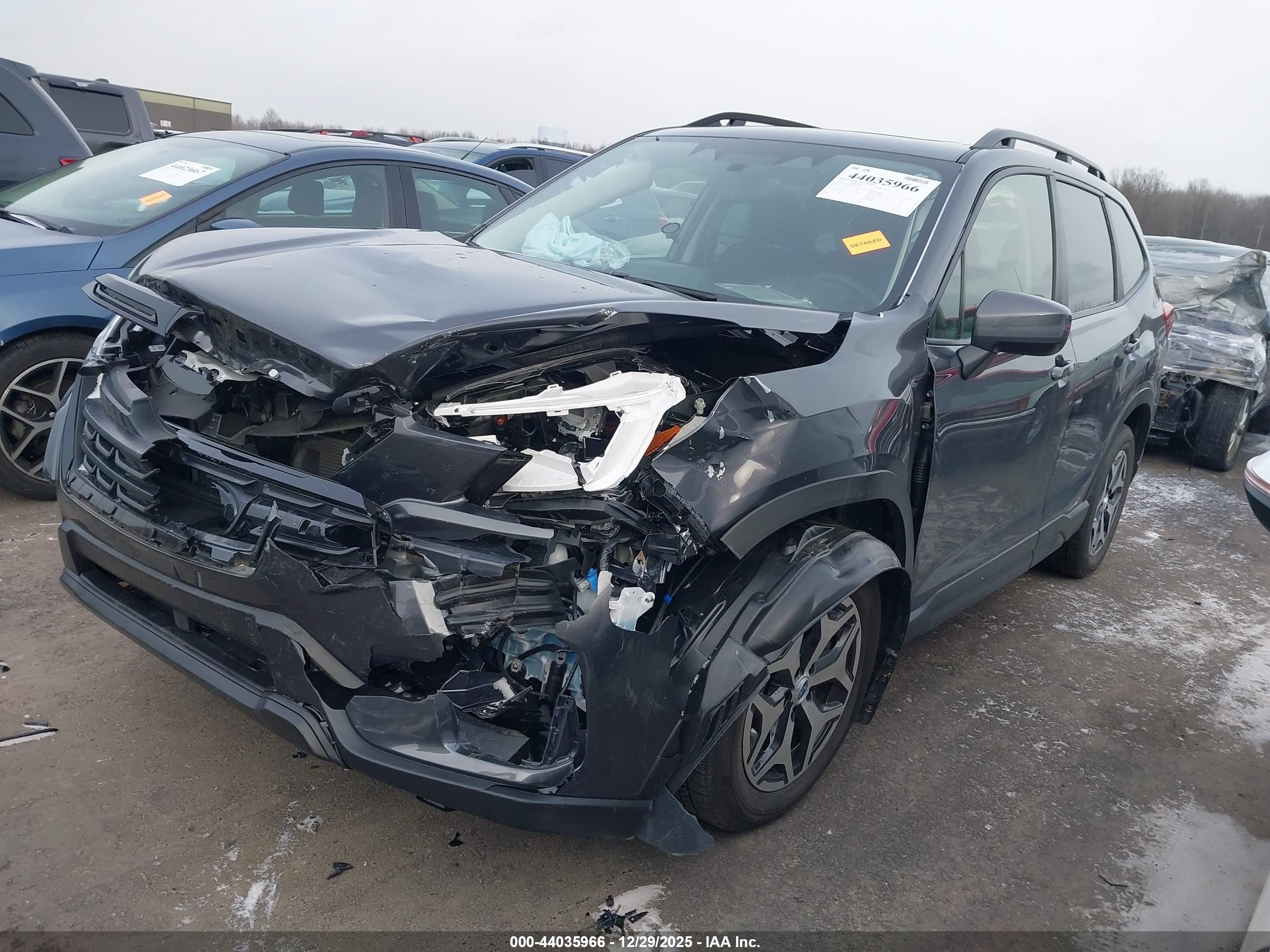 SUBARU FORESTER image 2