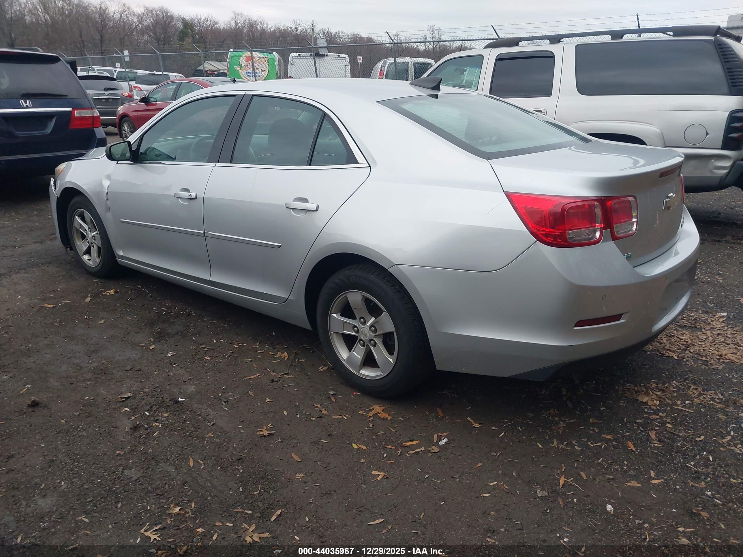 CHEVROLET MALIBU image 3