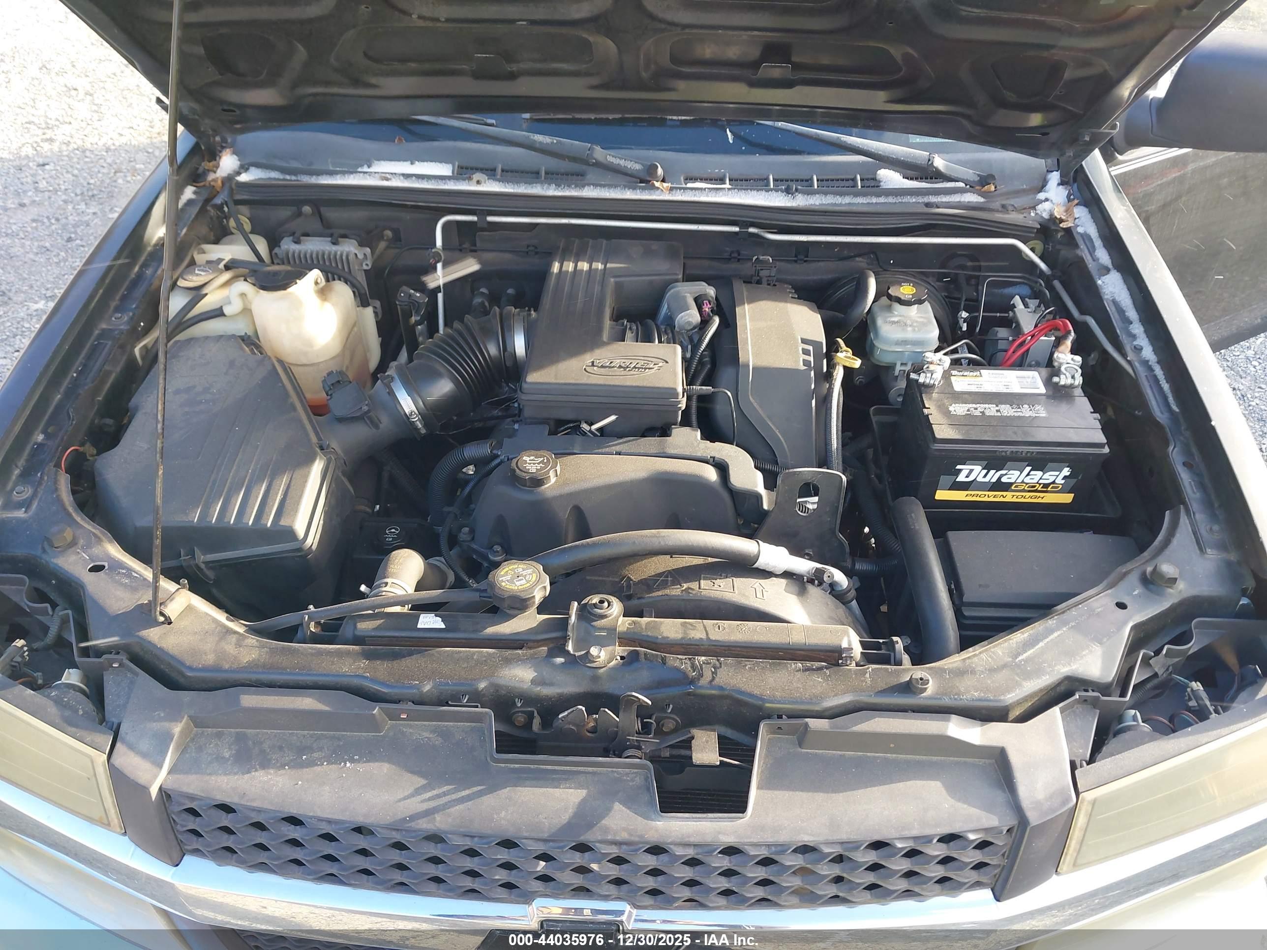 CHEVROLET COLORADO image 10