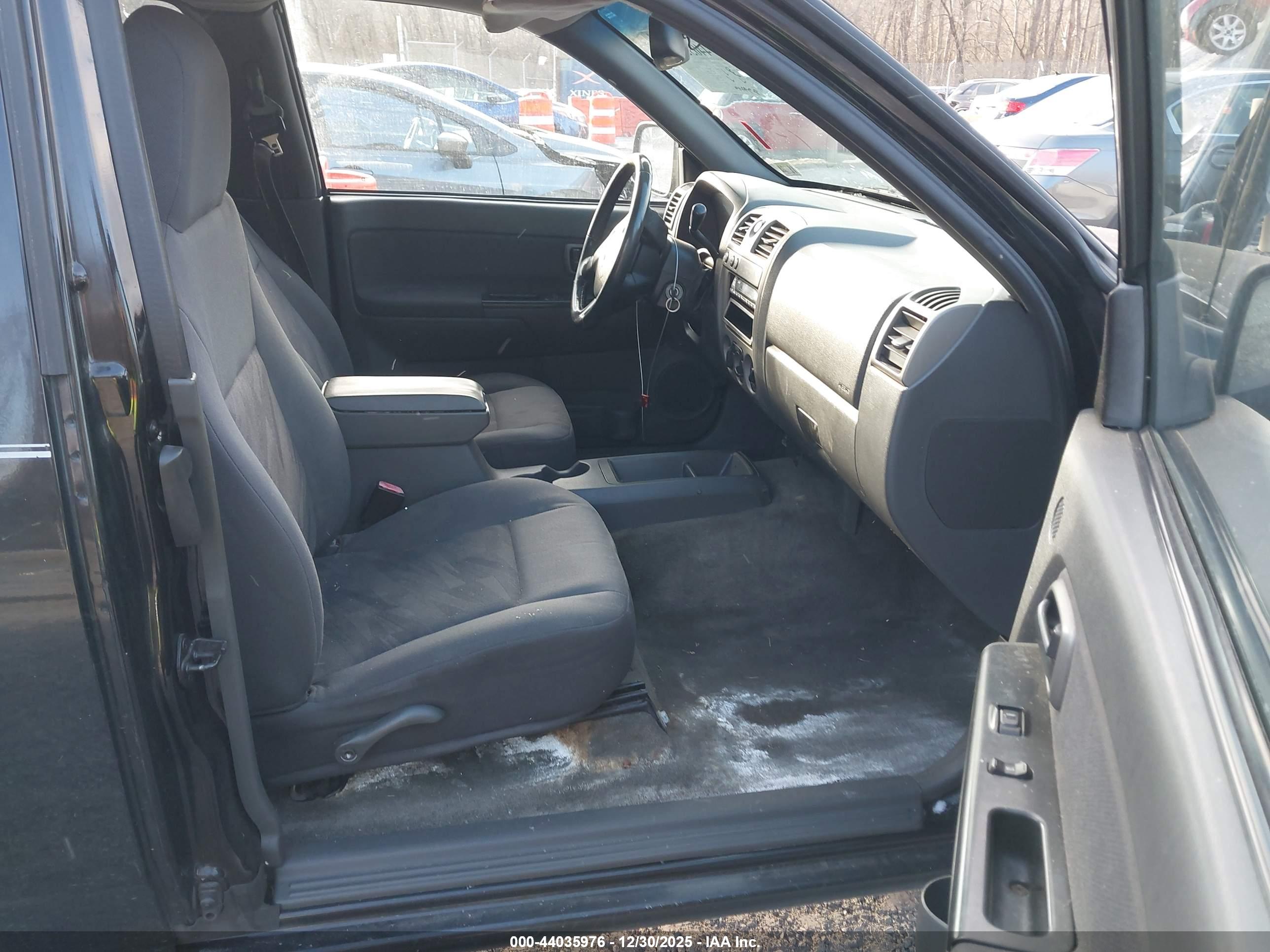 CHEVROLET COLORADO image 5